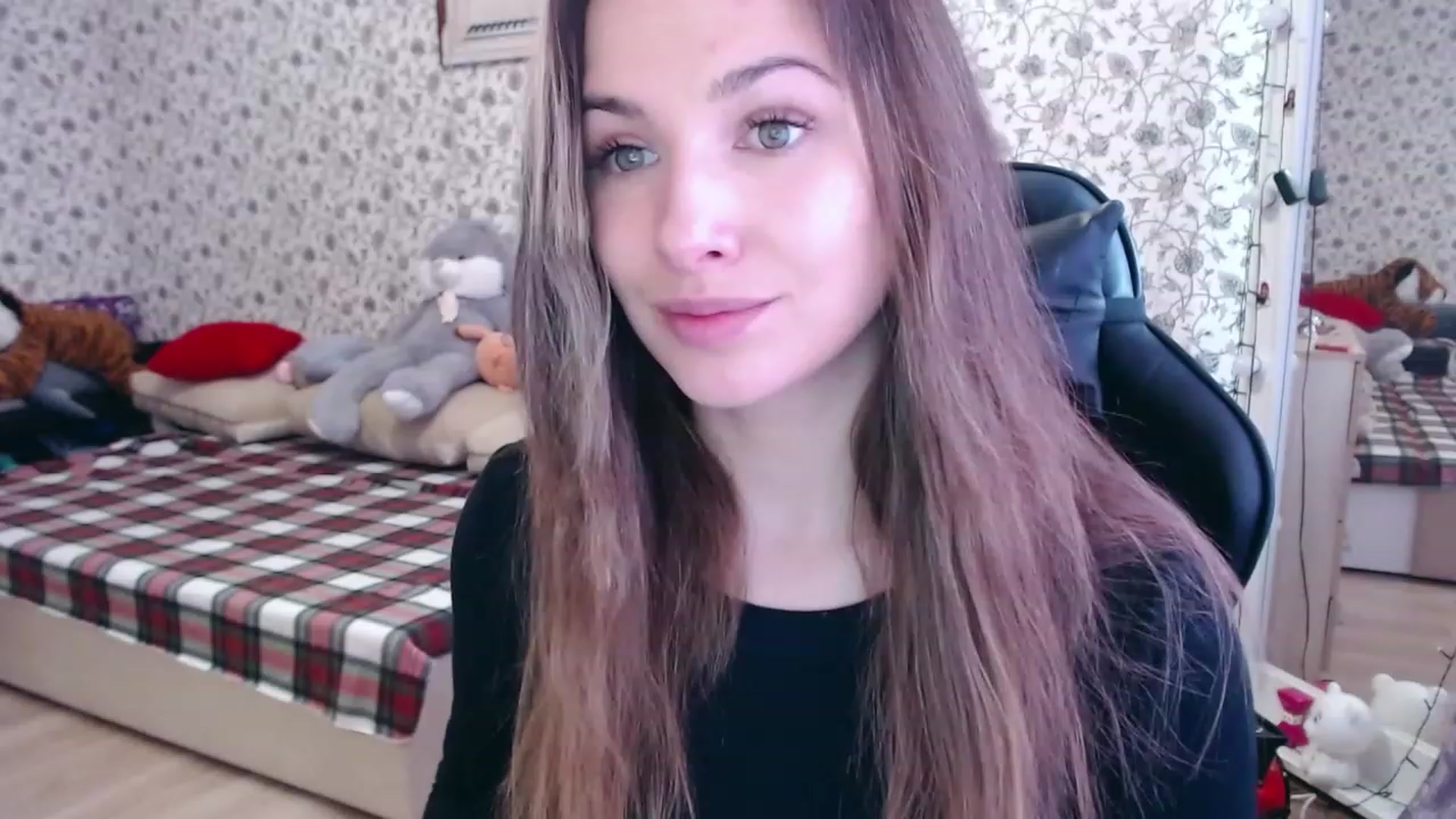Gallery image thumbnail from RosieRosa's myfreecams stream on, 05/17/2023, 06:36 image 9 of 20