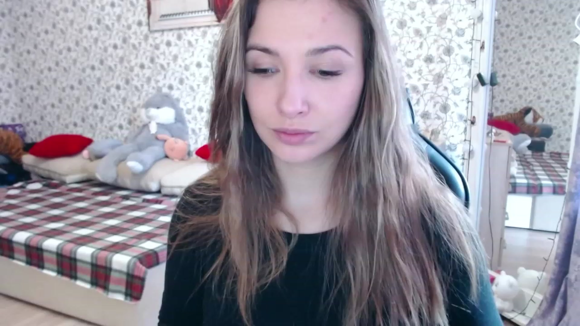 Gallery image thumbnail from RosieRosa's myfreecams stream on, 05/17/2023, 06:36 image 15 of 20