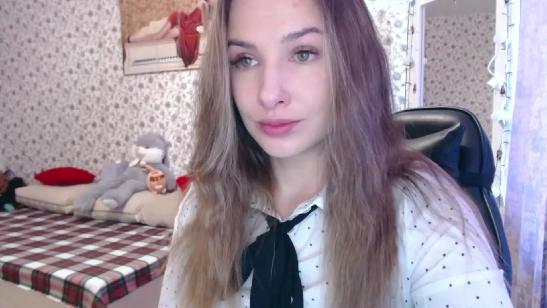 Gallery image thumbnail from RosieRosa's myfreecams stream on, 05/19/2023, 04:39 image 10 of 20
