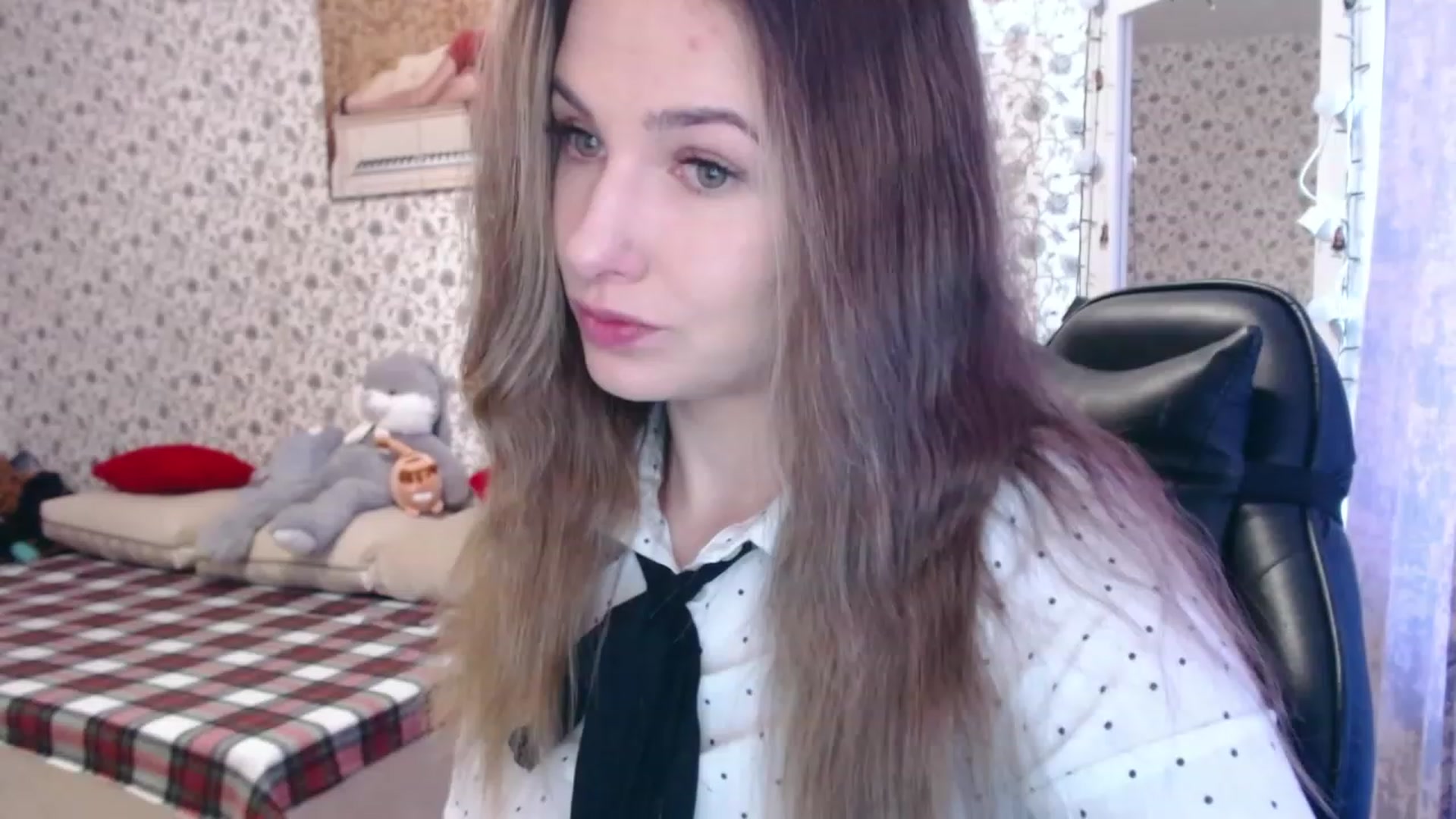 Gallery image thumbnail from RosieRosa's myfreecams stream on, 05/19/2023, 04:39 image 9 of 20