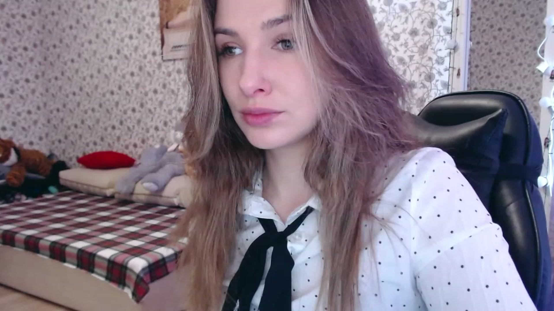 Gallery image thumbnail from RosieRosa's myfreecams stream on, 05/19/2023, 04:39 image 18 of 20
