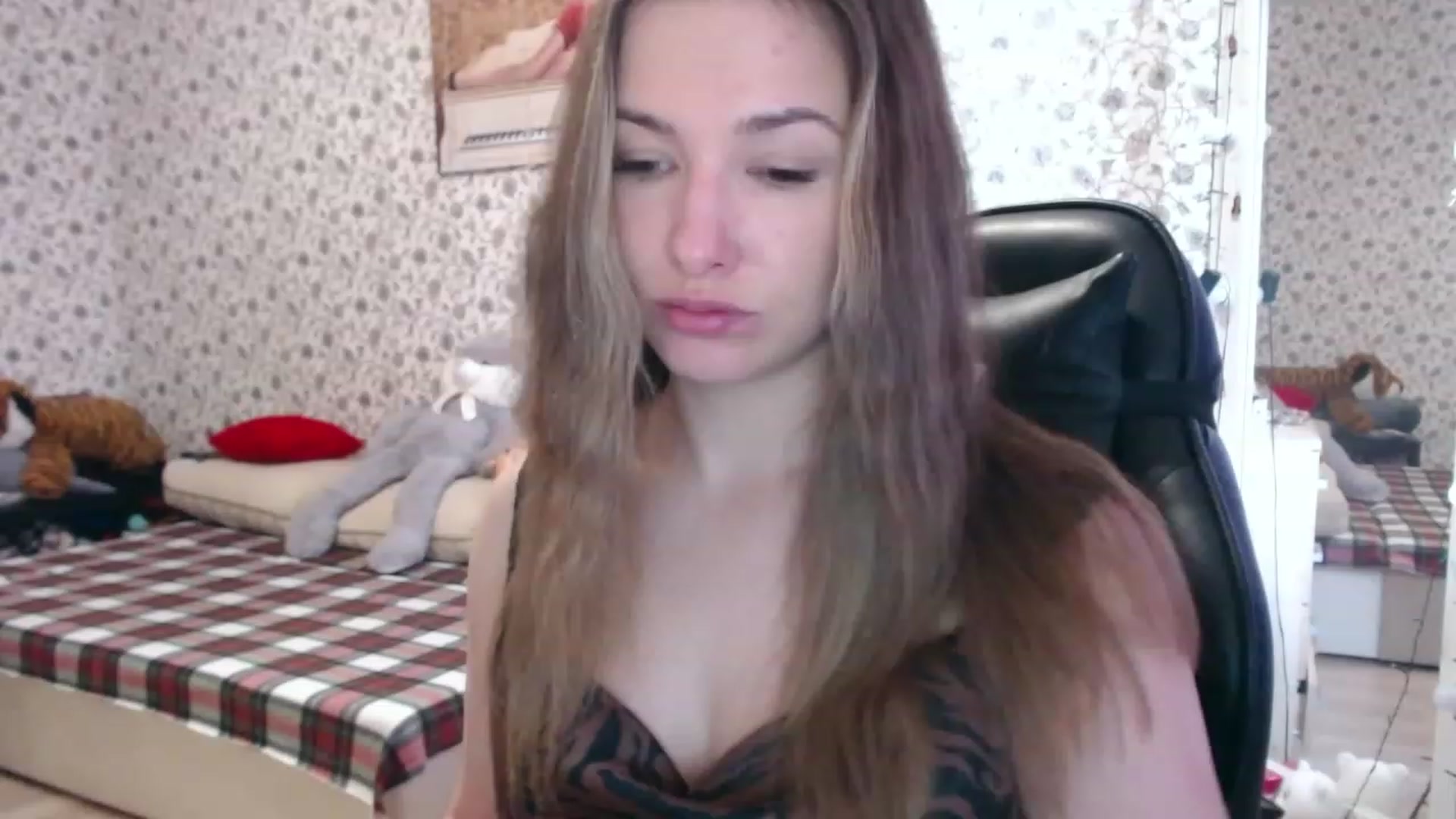 Gallery image thumbnail from RosieRosa's myfreecams stream on, 05/22/2023, 05:59 image 17 of 20