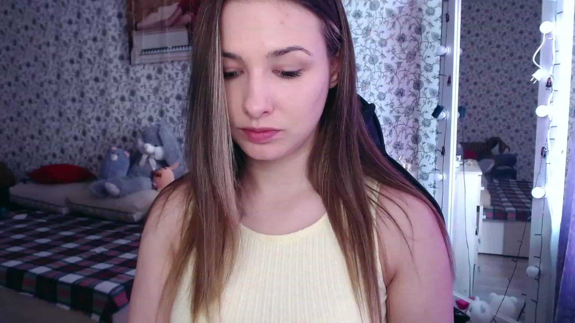 Gallery image thumbnail from RosieRosa's myfreecams stream on, 05/23/2023, 13:19 image 5 of 20