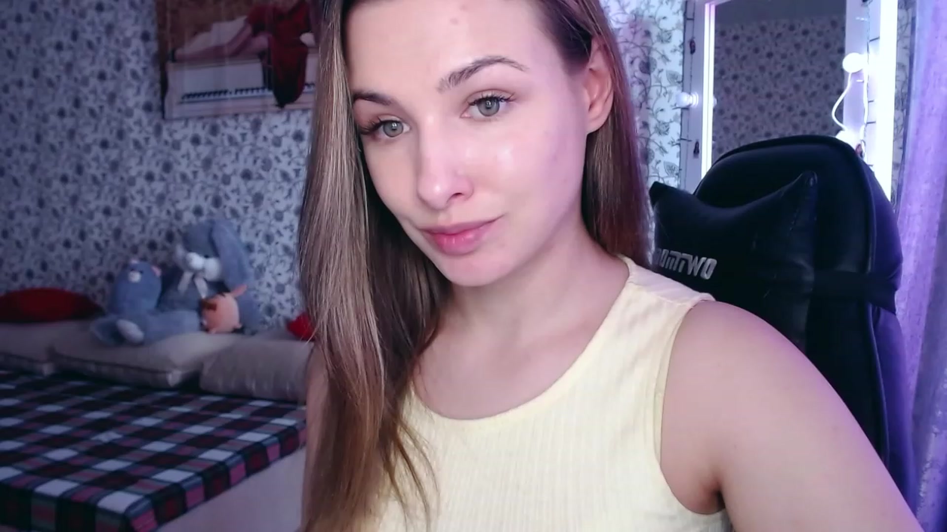 Gallery image thumbnail from RosieRosa's myfreecams stream on, 05/23/2023, 13:19 image 15 of 20