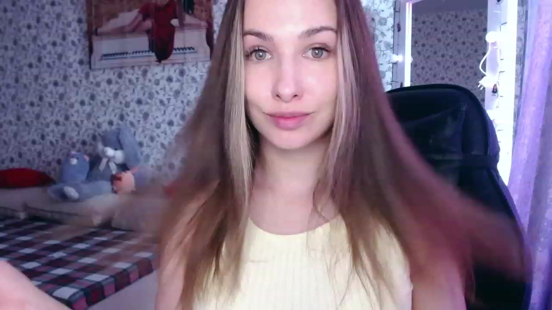 Gallery image thumbnail from RosieRosa's myfreecams stream on, 05/23/2023, 13:19 image 16 of 20
