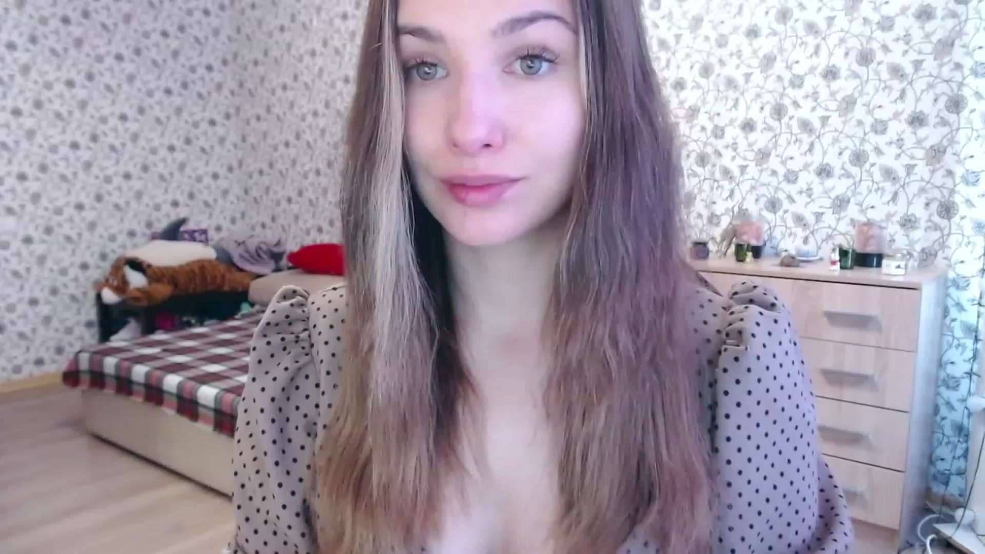 Gallery image thumbnail from RosieRosa's myfreecams stream on, 05/29/2023, 06:49 image 1 of 20