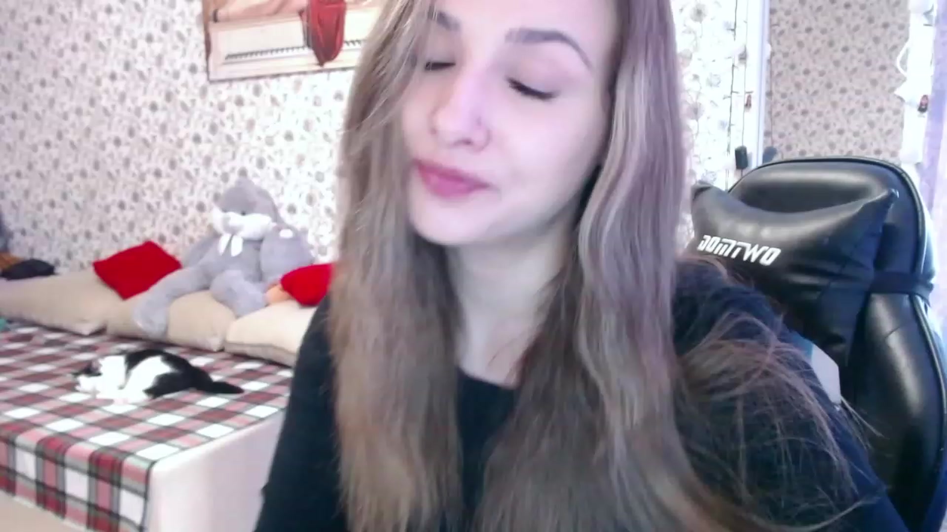Gallery image thumbnail from RosieRosa's myfreecams stream on, 06/05/2023, 03:59 image 17 of 20