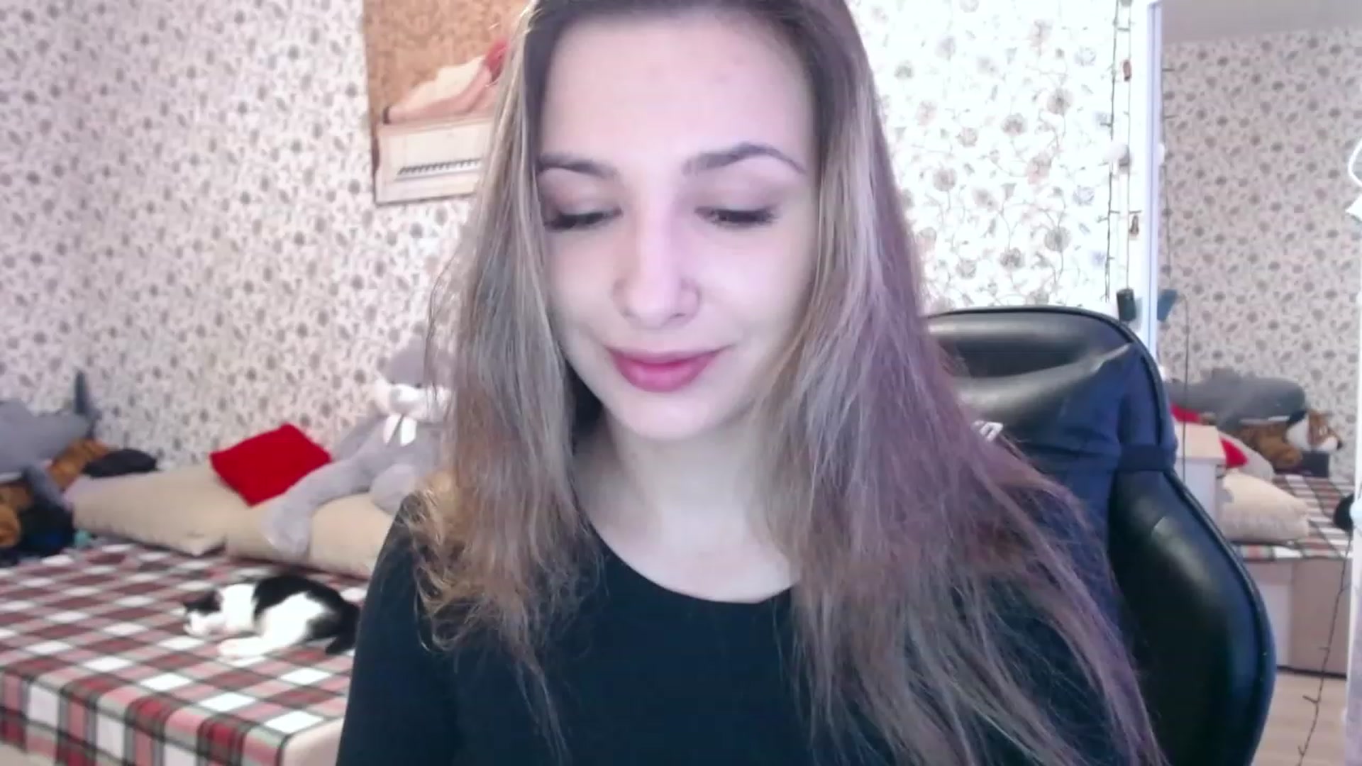 Gallery image thumbnail from RosieRosa's myfreecams stream on, 06/05/2023, 03:59 image 7 of 20