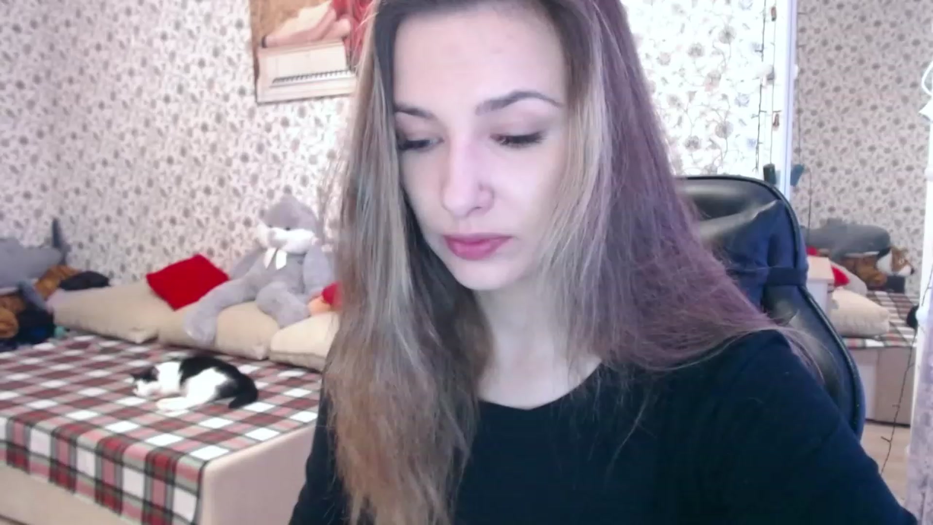 Gallery image thumbnail from RosieRosa's myfreecams stream on, 06/05/2023, 03:59 image 5 of 20