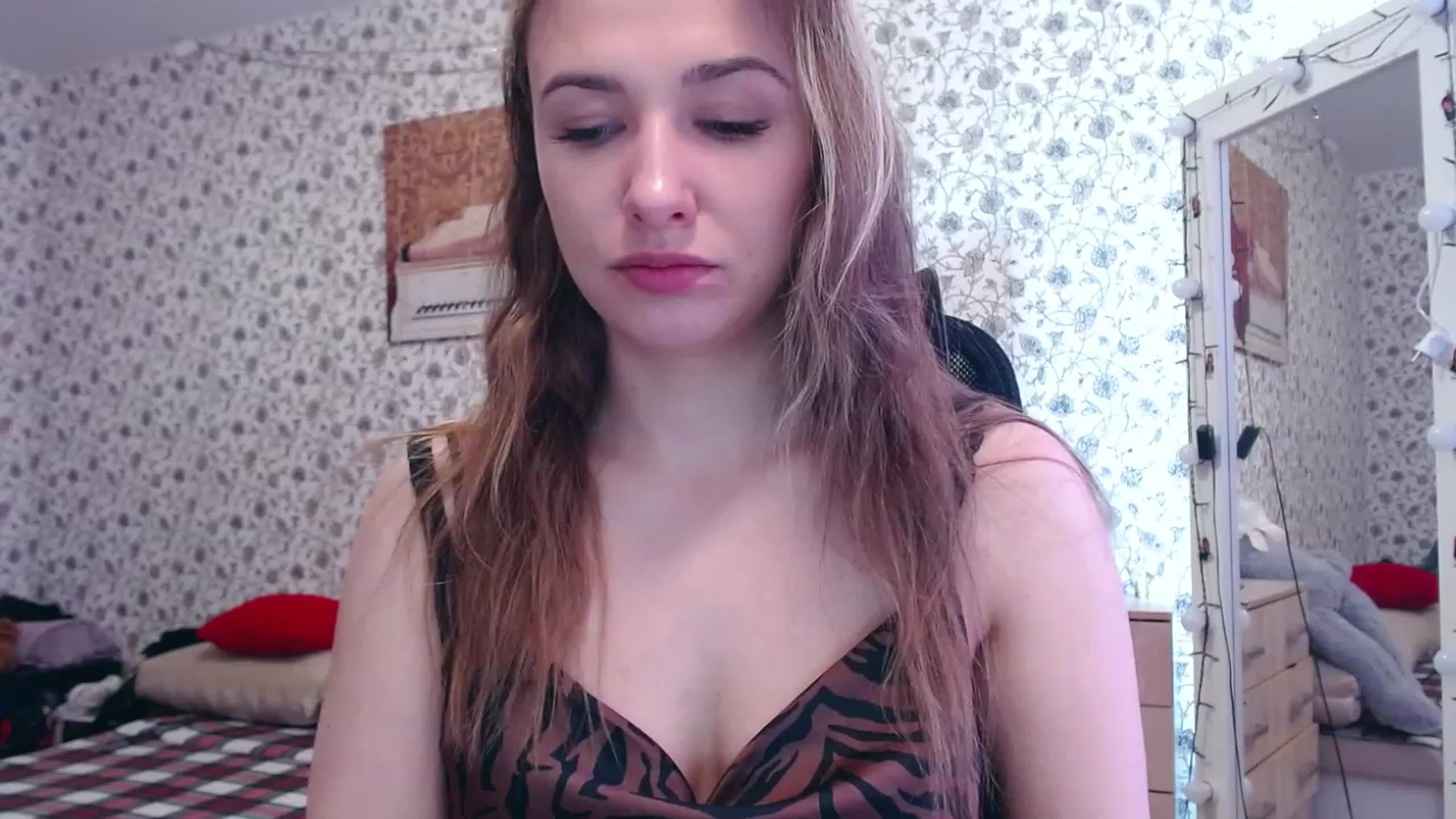 Gallery image thumbnail from RosieRosa's myfreecams stream on, 06/20/2023, 06:37 image 3 of 20