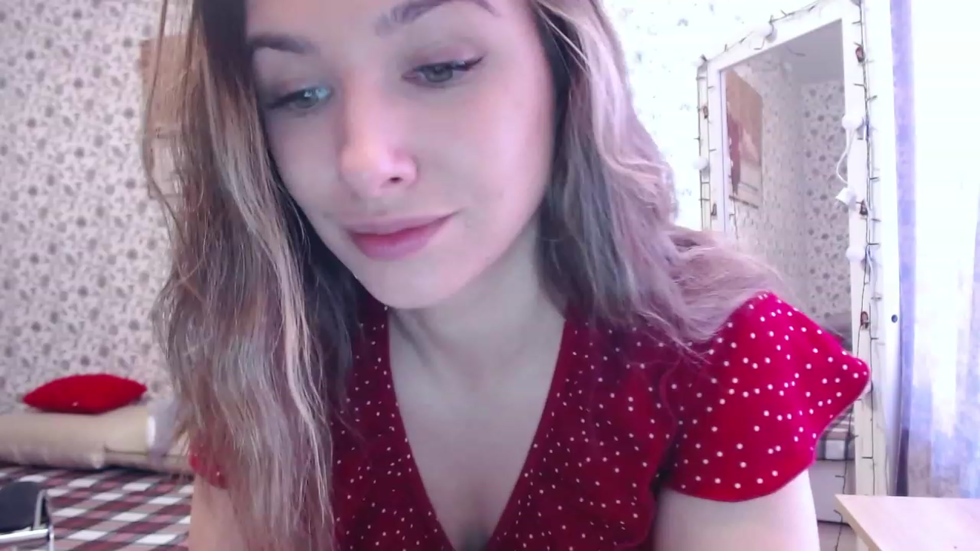 Gallery image thumbnail from RosieRosa's myfreecams stream on, 07/06/2023, 07:00 image 6 of 20