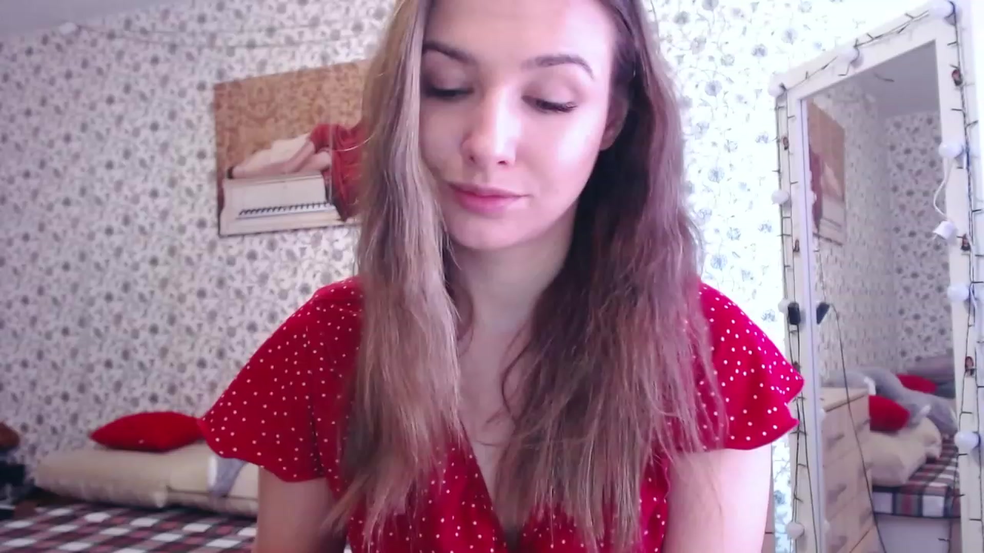 Gallery image thumbnail from RosieRosa's myfreecams stream on, 07/06/2023, 07:00 image 14 of 20
