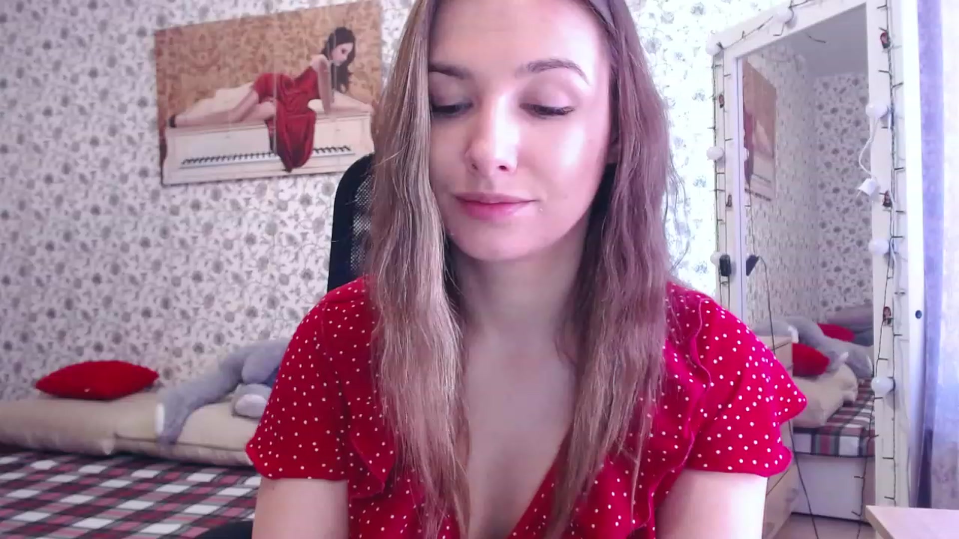 Gallery image thumbnail from RosieRosa's myfreecams stream on, 07/06/2023, 07:00 image 16 of 20
