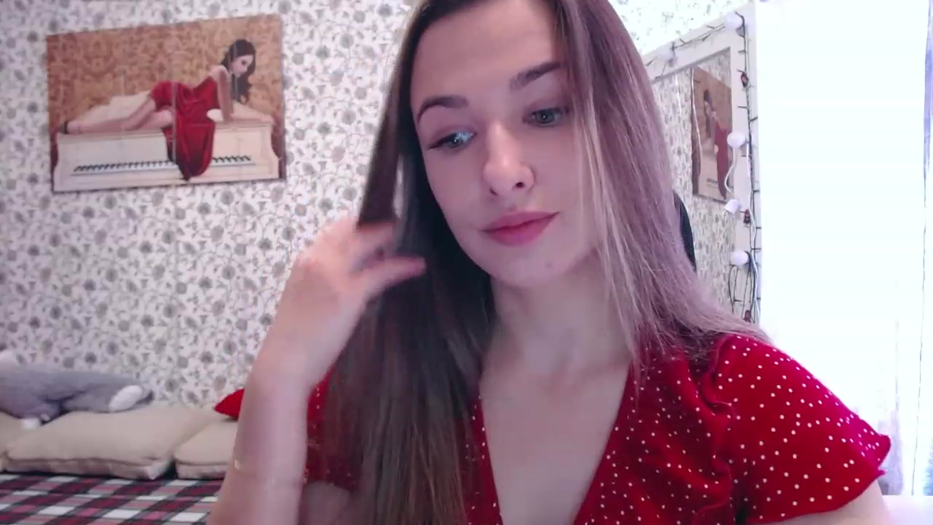 Gallery image thumbnail from RosieRosa's myfreecams stream on, 08/08/2023, 12:31 image 15 of 20
