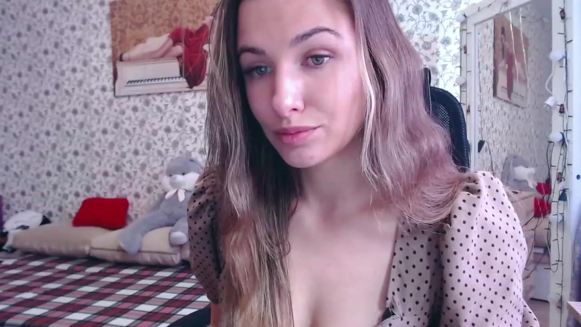 Gallery image thumbnail from RosieRosa's myfreecams stream on, 08/09/2023, 06:43 image 15 of 20
