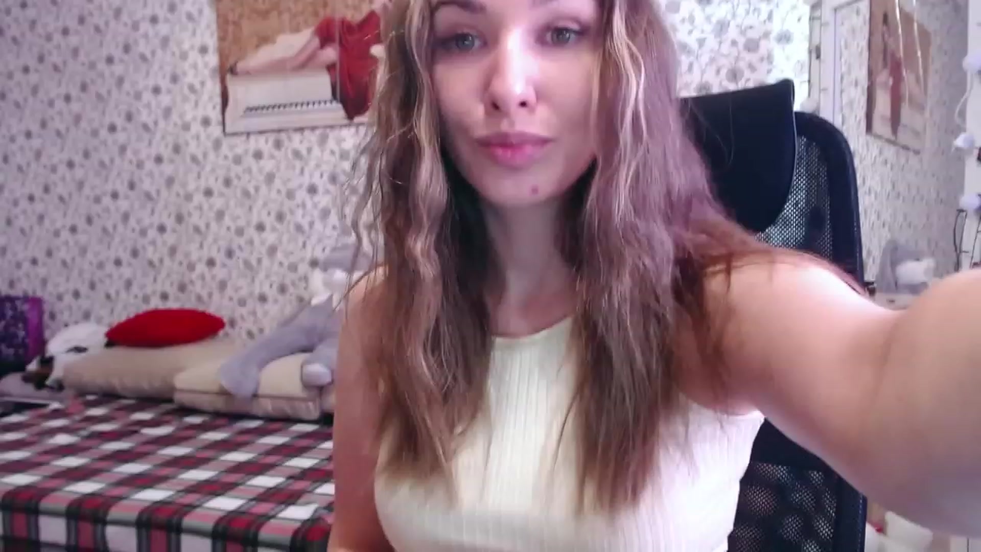 Gallery image thumbnail from RosieRosa's myfreecams stream on, 08/10/2023, 06:45 image 12 of 20