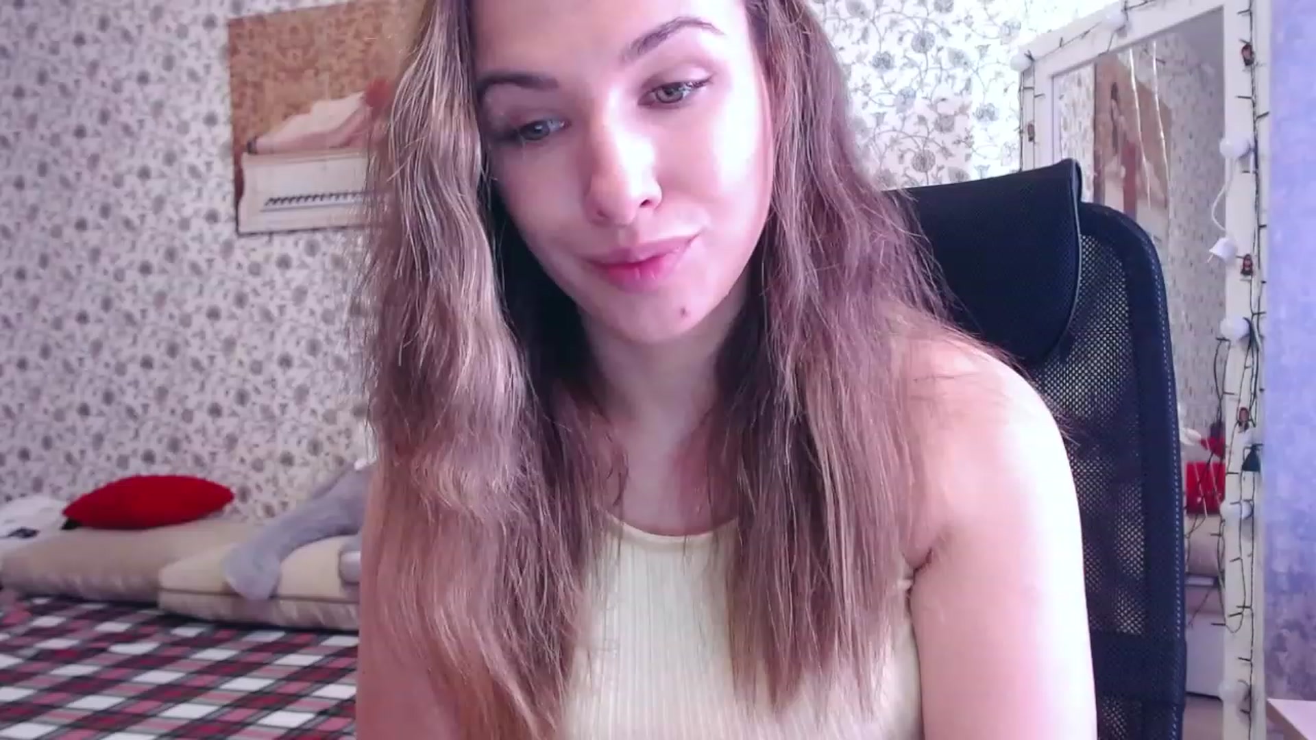 Gallery image thumbnail from RosieRosa's myfreecams stream on, 08/10/2023, 06:45 image 18 of 20