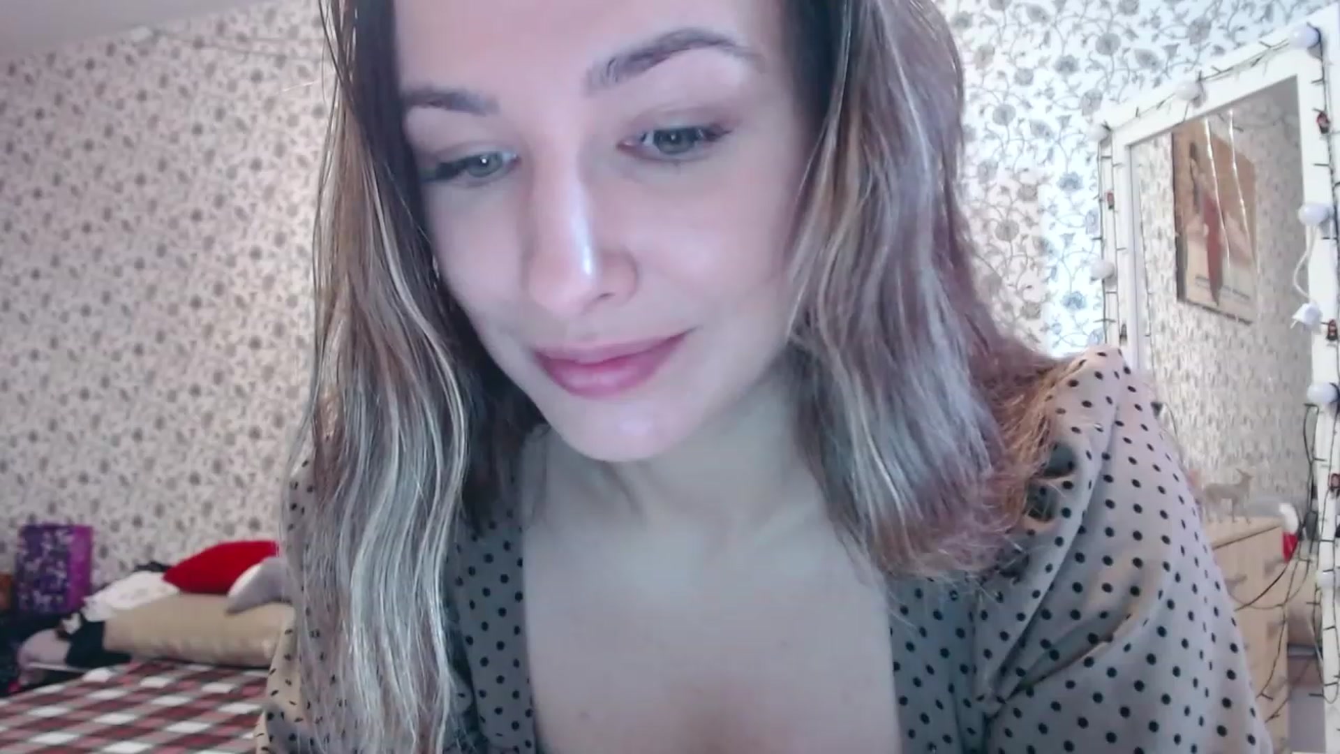 Gallery image thumbnail from RosieRosa's myfreecams stream on, 08/14/2023, 04:50 image 6 of 20