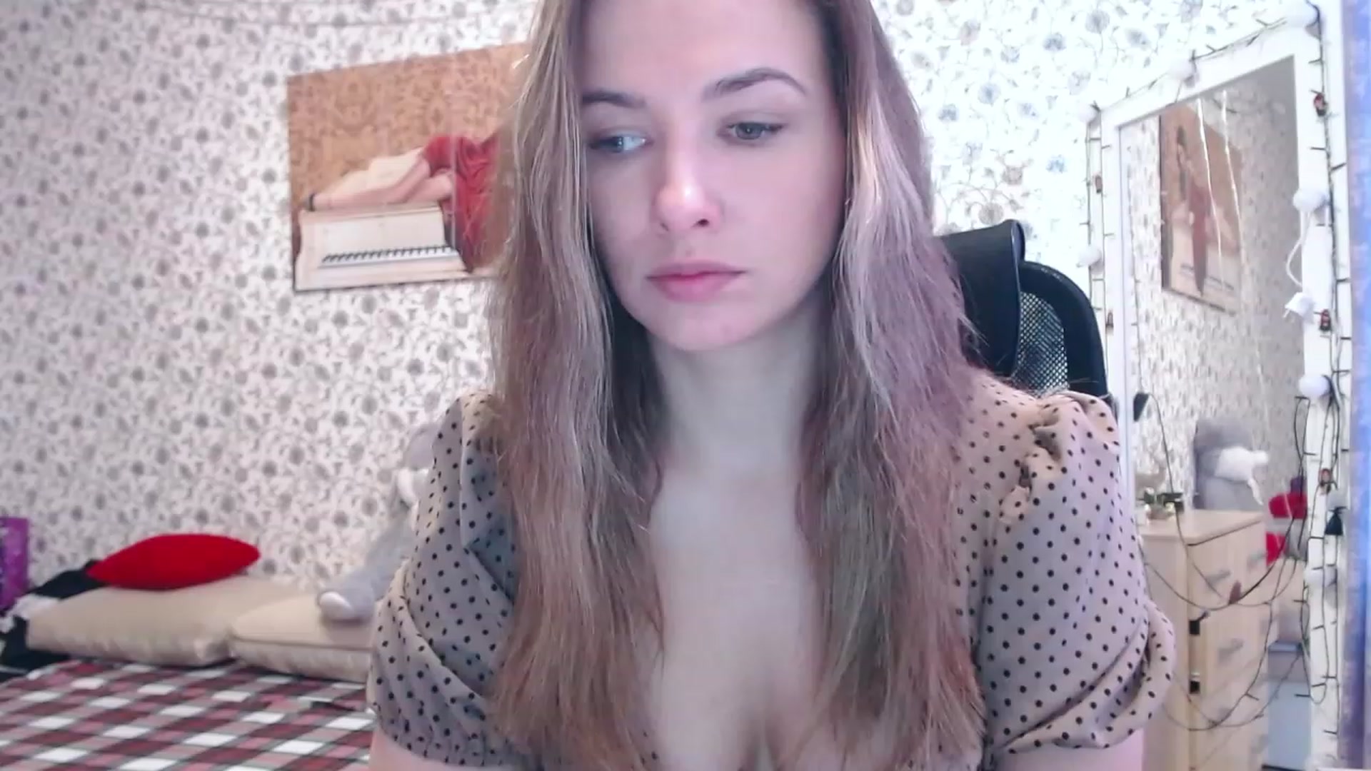 Gallery image thumbnail from RosieRosa's myfreecams stream on, 08/14/2023, 06:34 image 5 of 20