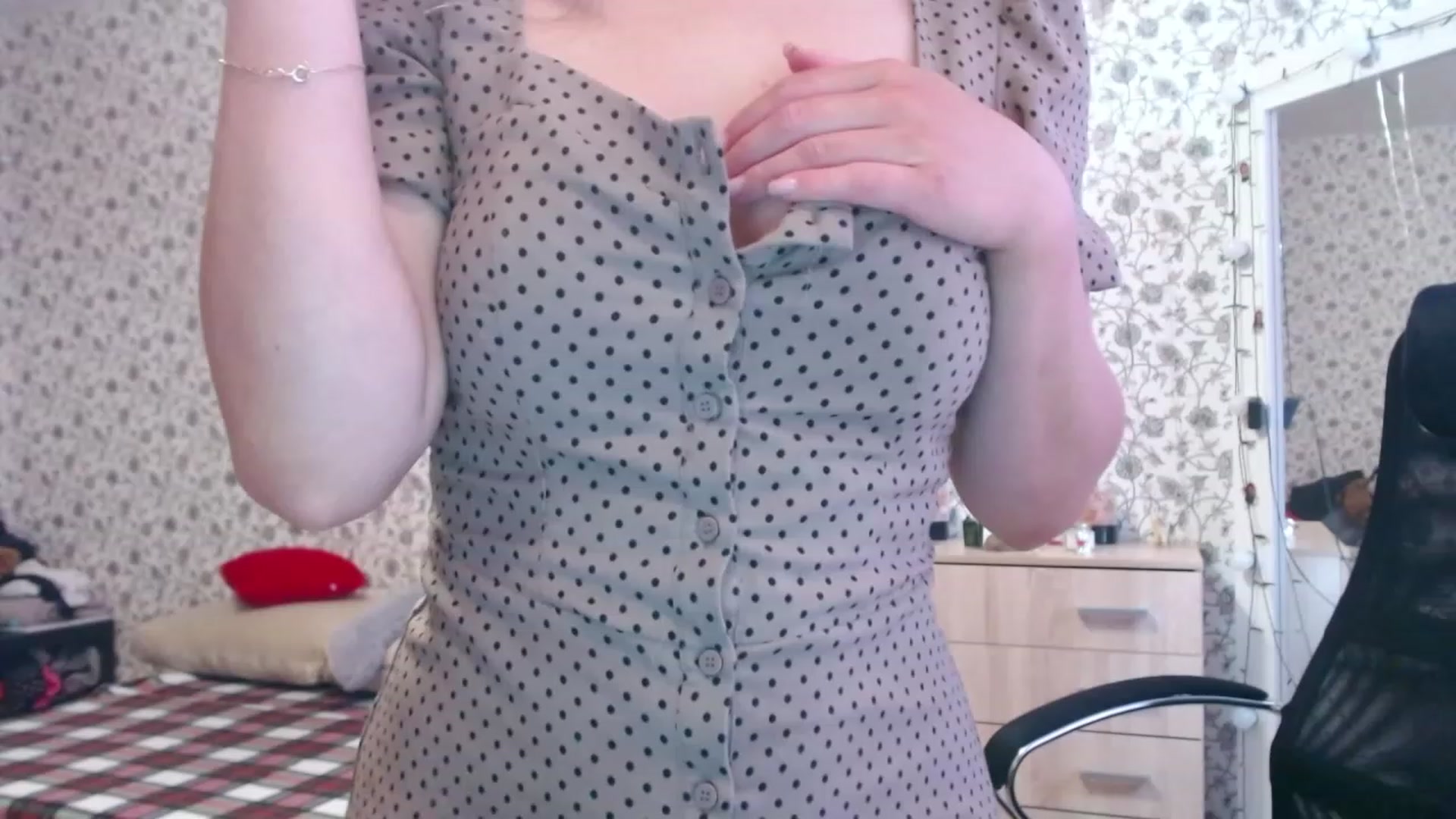 Gallery image thumbnail from RosieRosa's myfreecams stream on, 08/28/2023, 06:40 image 5 of 20