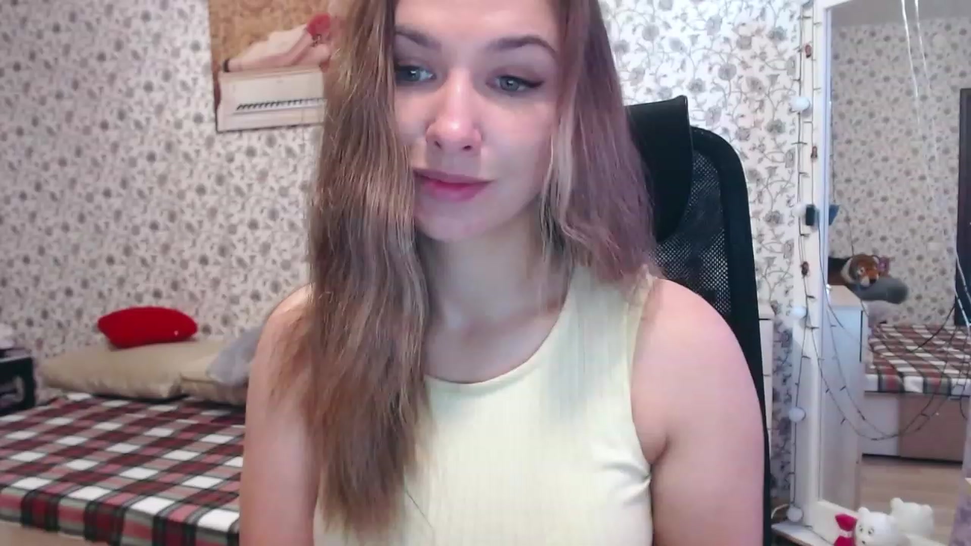 Gallery image thumbnail from RosieRosa's myfreecams stream on, 08/29/2023, 05:08 image 19 of 20