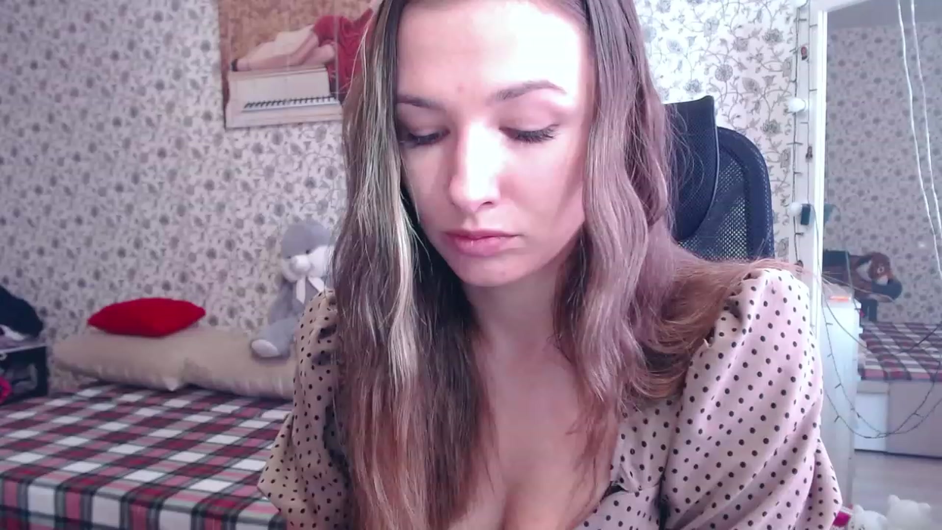 Gallery image thumbnail from RosieRosa's myfreecams stream on, 09/04/2023, 06:46 image 3 of 20