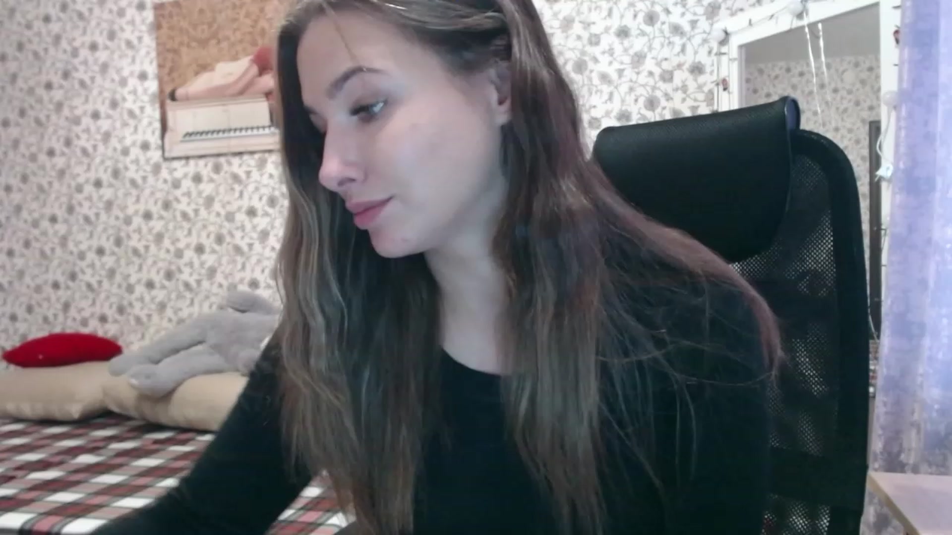 Gallery image thumbnail from RosieRosa's myfreecams stream on, 09/26/2023, 06:59 image 3 of 20
