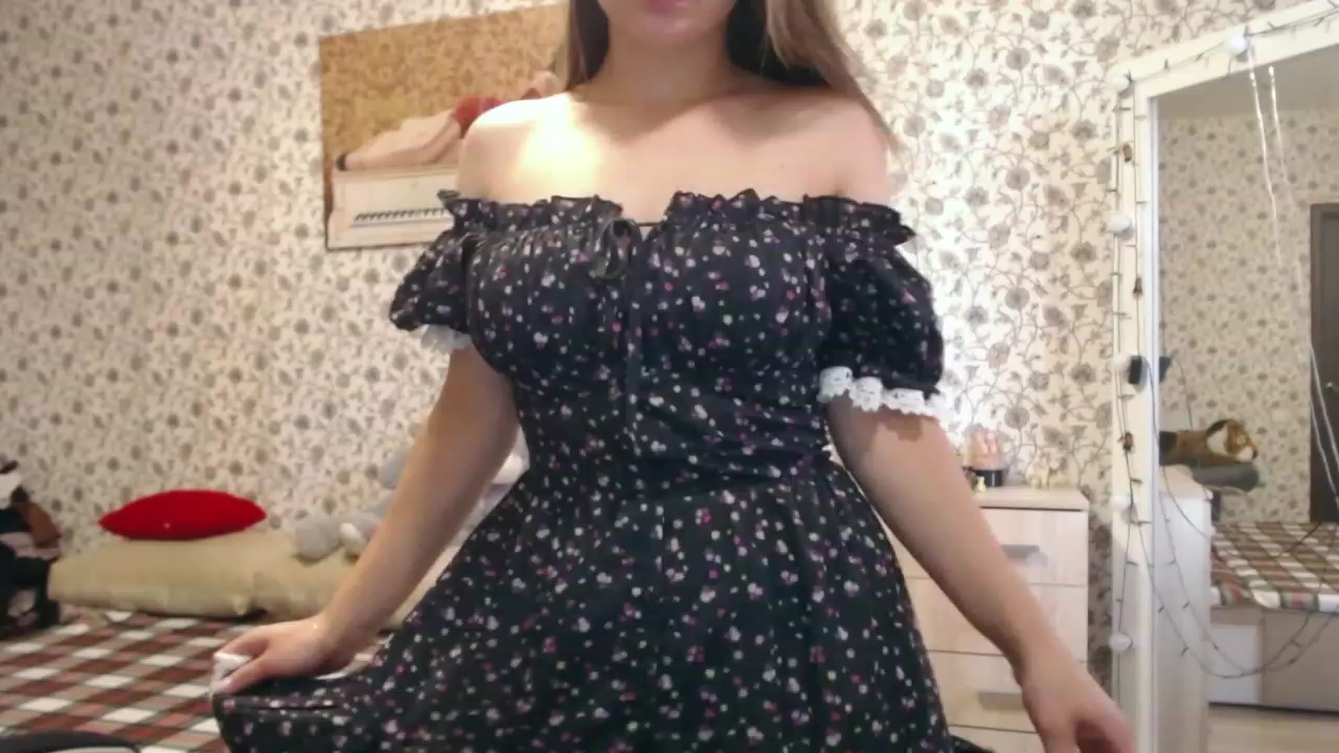 Gallery image thumbnail from RosieRosa's myfreecams stream on, 09/28/2023, 15:19 image 7 of 20
