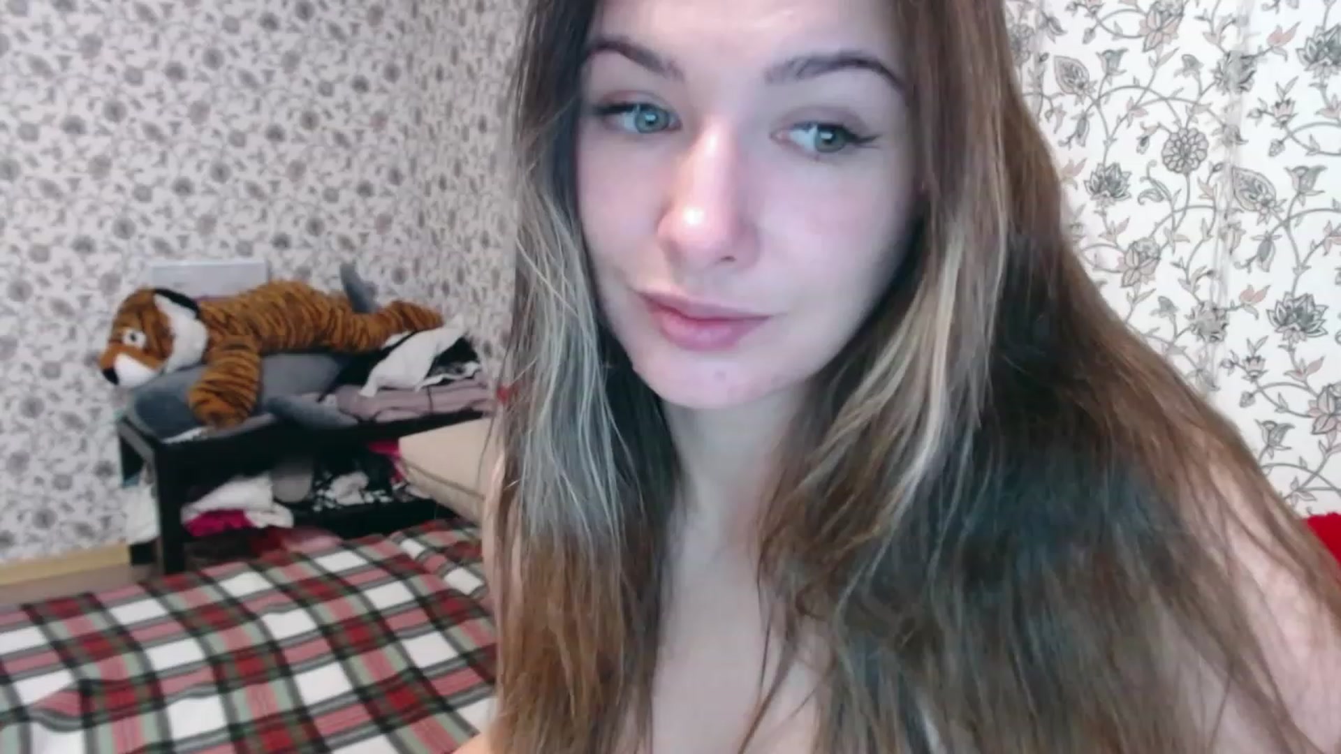 Gallery image thumbnail from RosieRosa's myfreecams stream on, 10/10/2023, 07:01 image 4 of 20