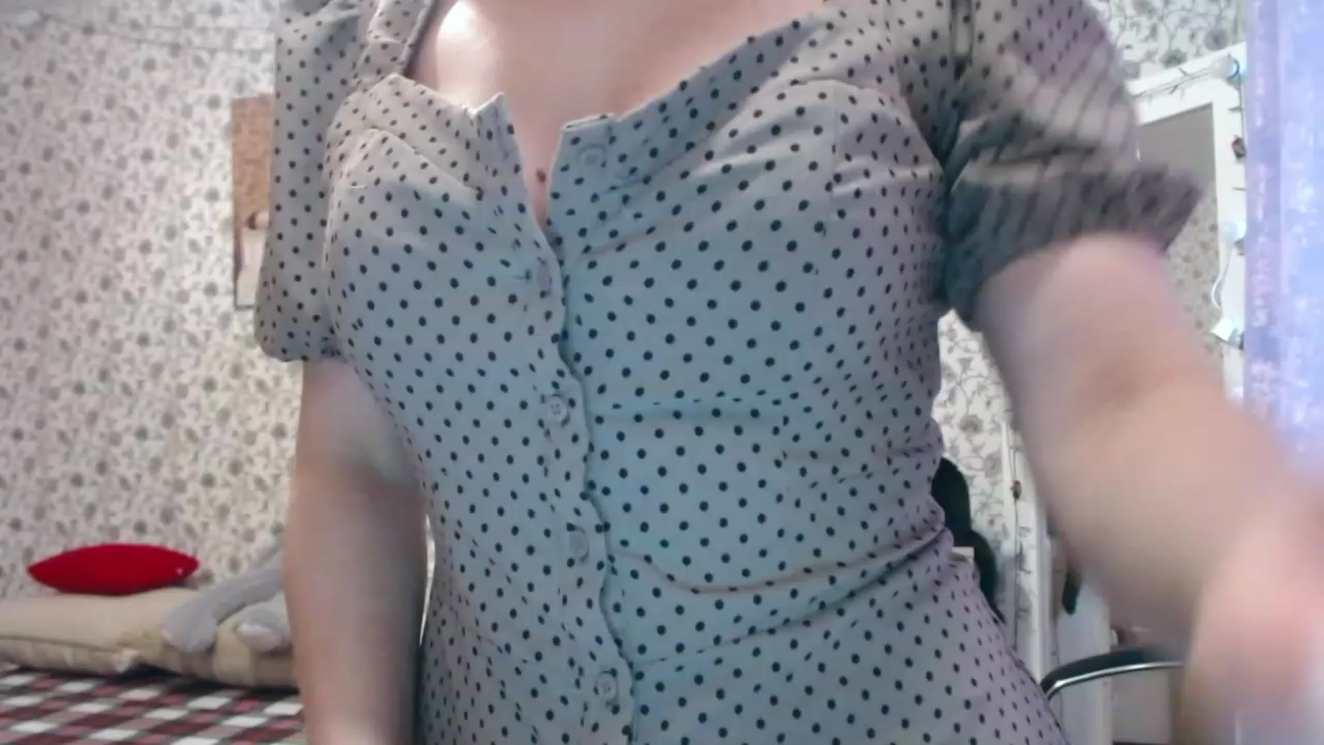 Gallery image thumbnail from RosieRosa's myfreecams stream on, 10/17/2023, 06:50 image 1 of 20