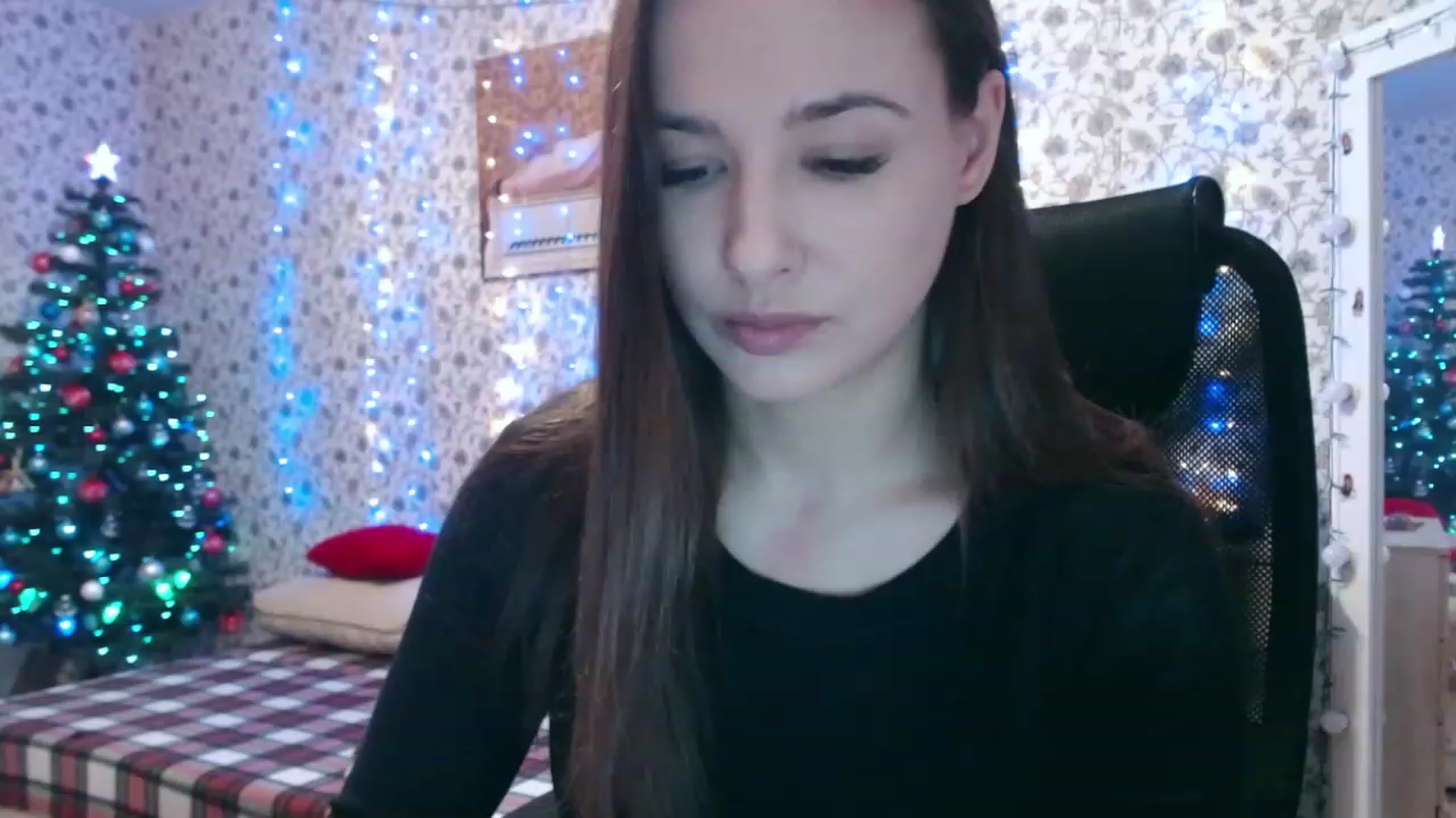 Gallery image thumbnail from RosieRosa's myfreecams stream on, 12/14/2023, 13:05 image 10 of 20
