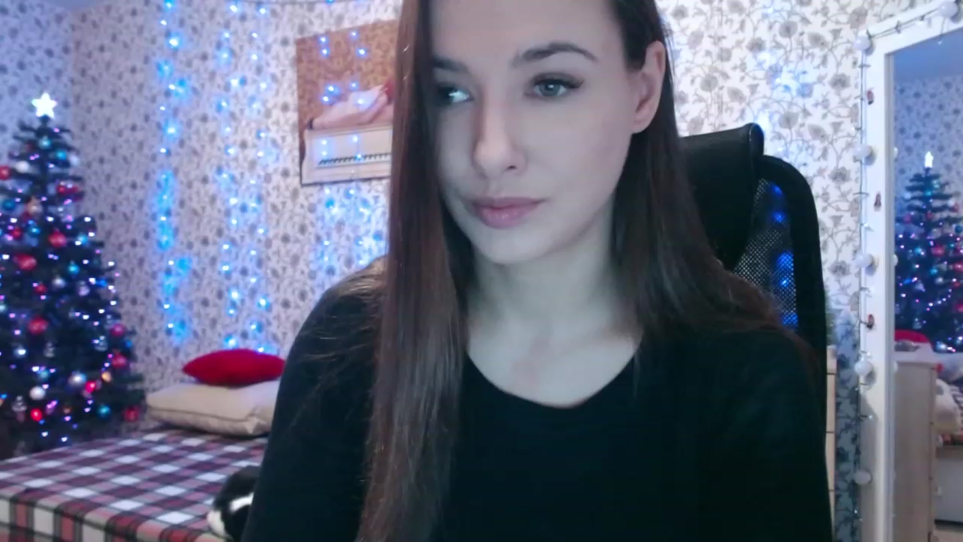 Gallery image thumbnail from RosieRosa's myfreecams stream on, 12/14/2023, 13:05 image 15 of 20