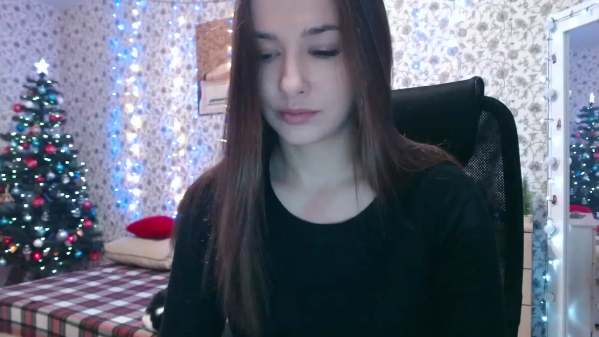 Gallery image thumbnail from RosieRosa's myfreecams stream on, 12/14/2023, 13:05 image 7 of 20