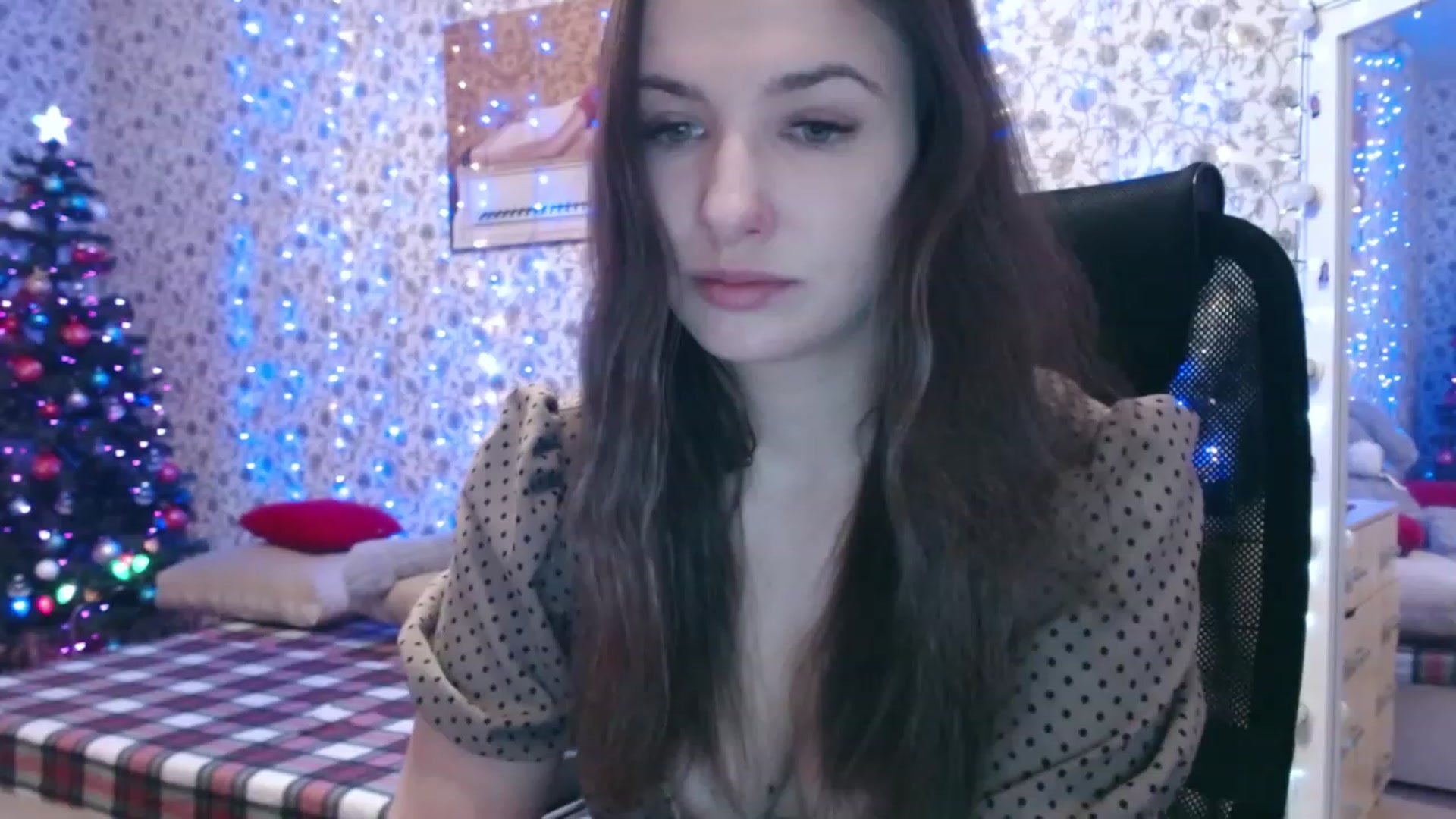 Gallery image thumbnail from RosieRosa's myfreecams stream on, 12/25/2023, 06:54 image 8 of 20