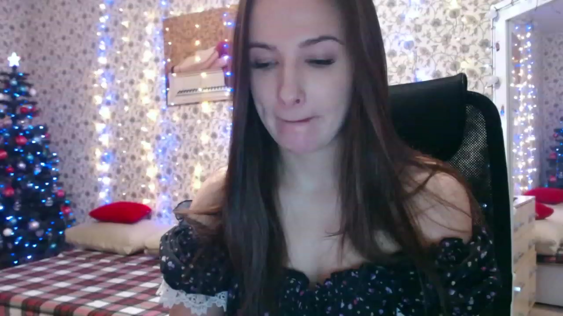 Gallery image thumbnail from RosieRosa's myfreecams stream on, 01/09/2024, 15:48 image 11 of 20
