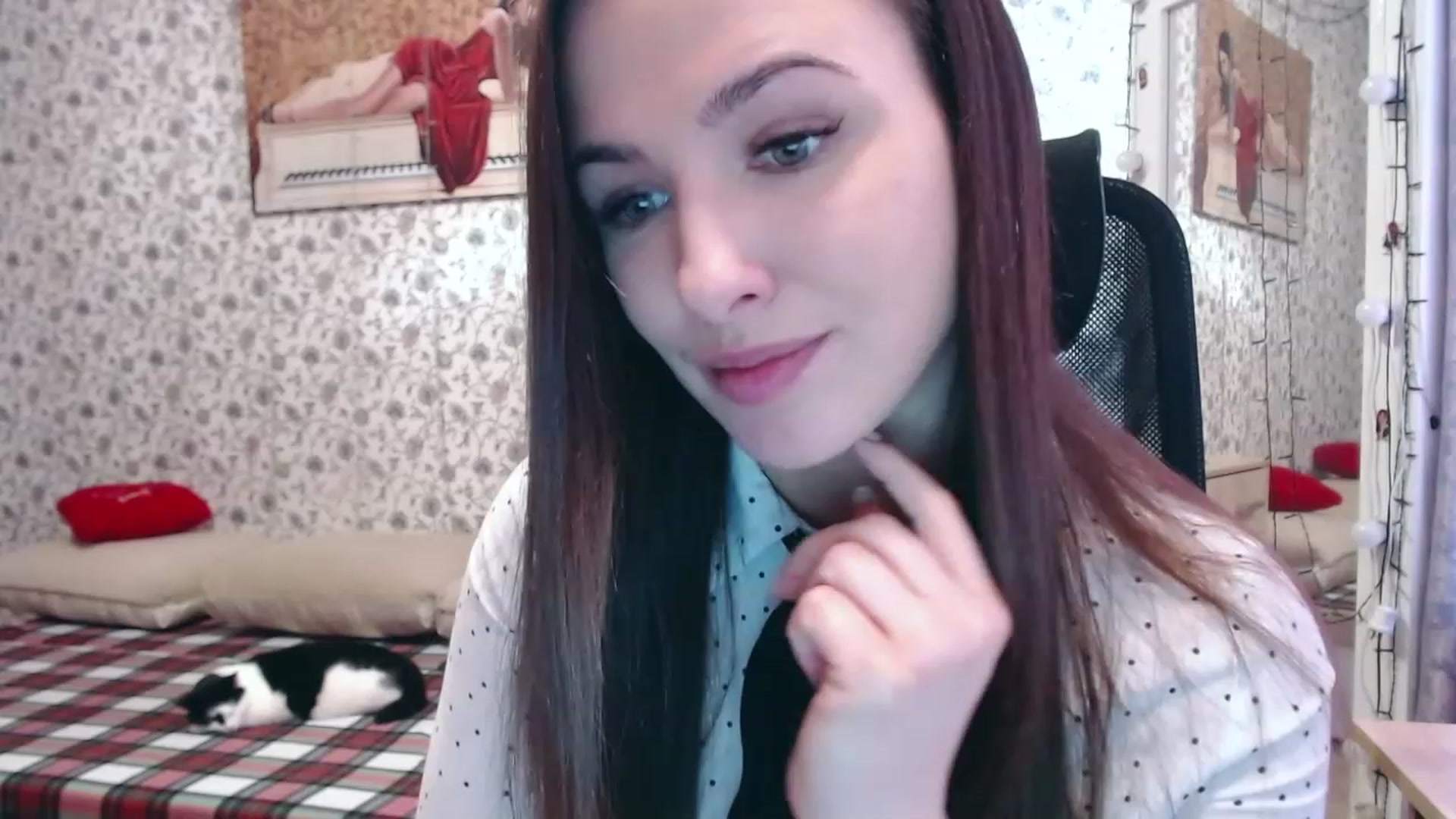 Gallery image thumbnail from RosieRosa's myfreecams stream on, 03/05/2024, 13:33 image 5 of 20