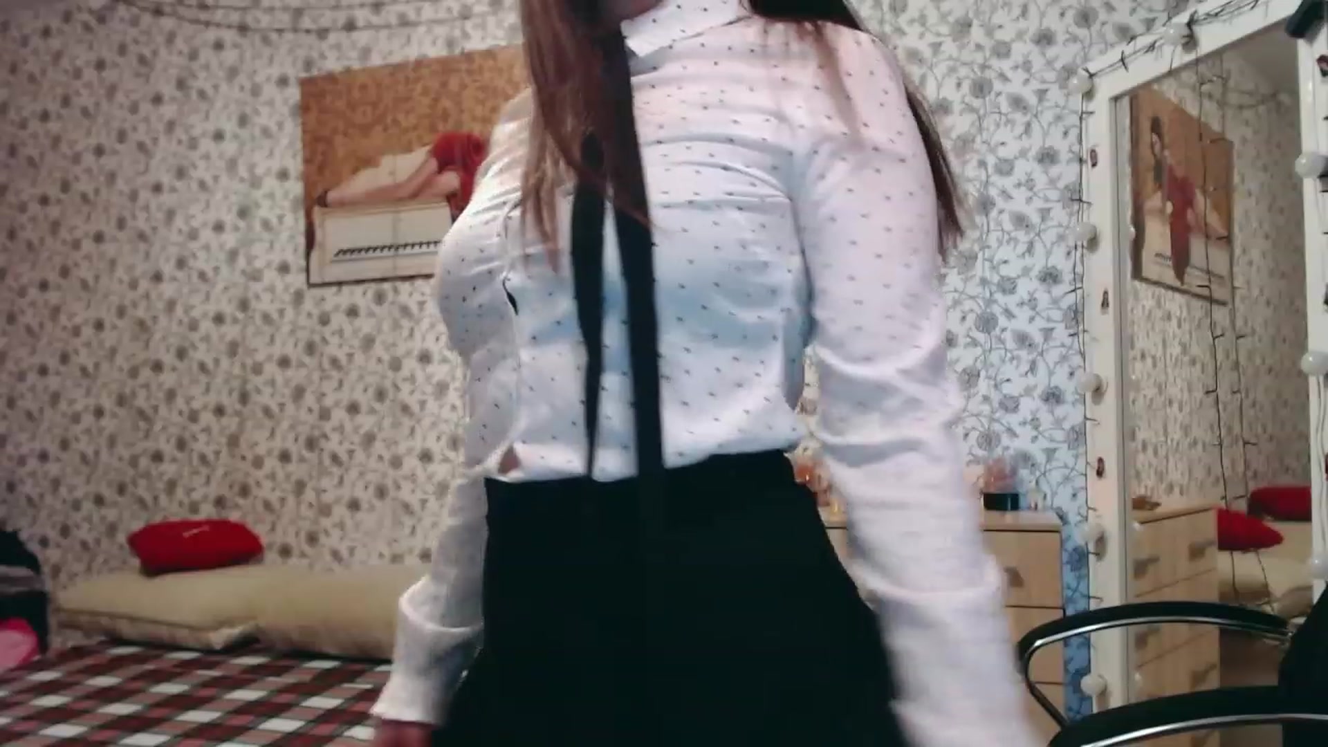 Gallery image thumbnail from RosieRosa's myfreecams stream on, 03/05/2024, 15:30 image 17 of 20