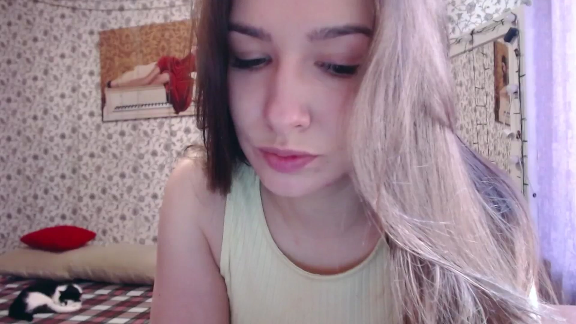 Gallery image thumbnail from RosieRosa's myfreecams stream on, 05/02/2024, 13:41 image 13 of 20