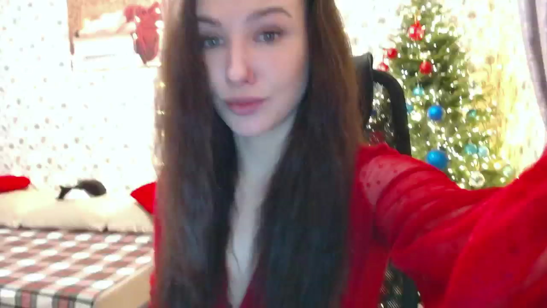 Gallery image thumbnail from RosieRosa's myfreecams stream on, 12/25/2024, 06:48 image 1 of 20