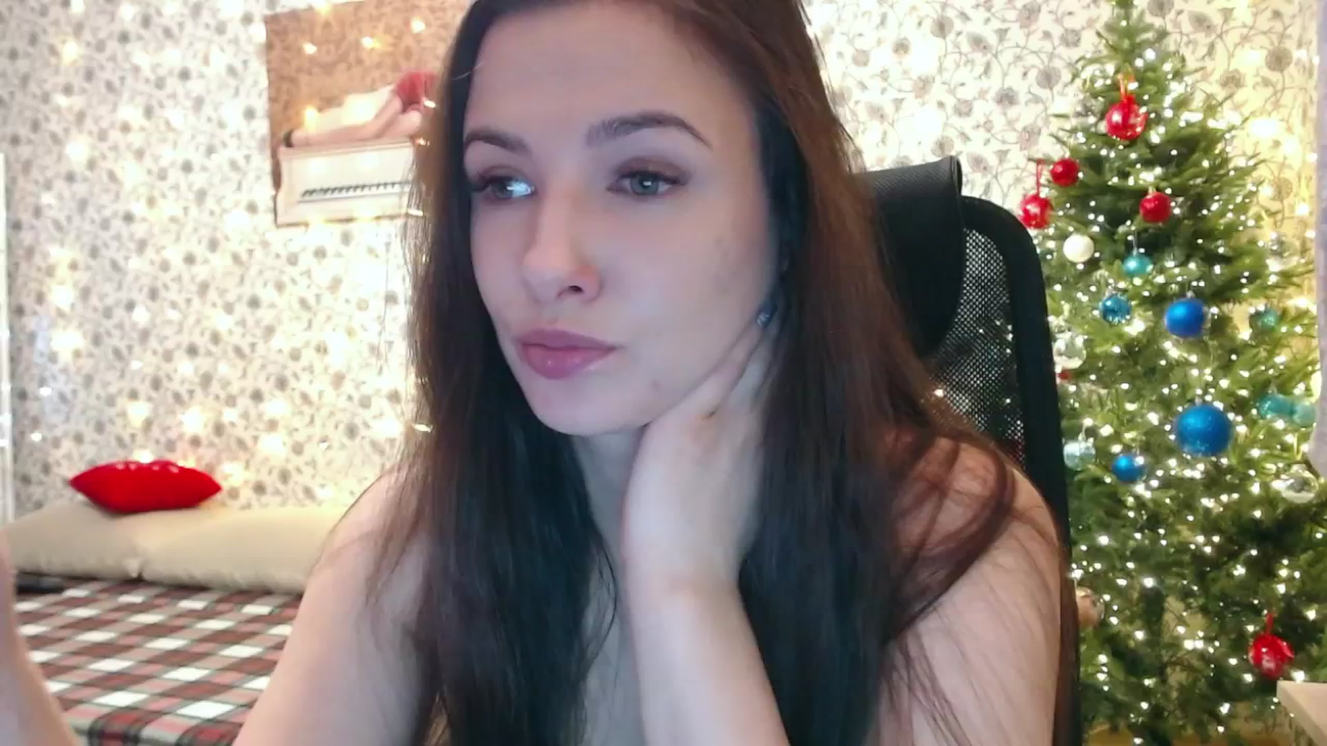 Gallery image thumbnail from RosieRosa's myfreecams stream on, 01/07/2025, 06:36 image 17 of 20