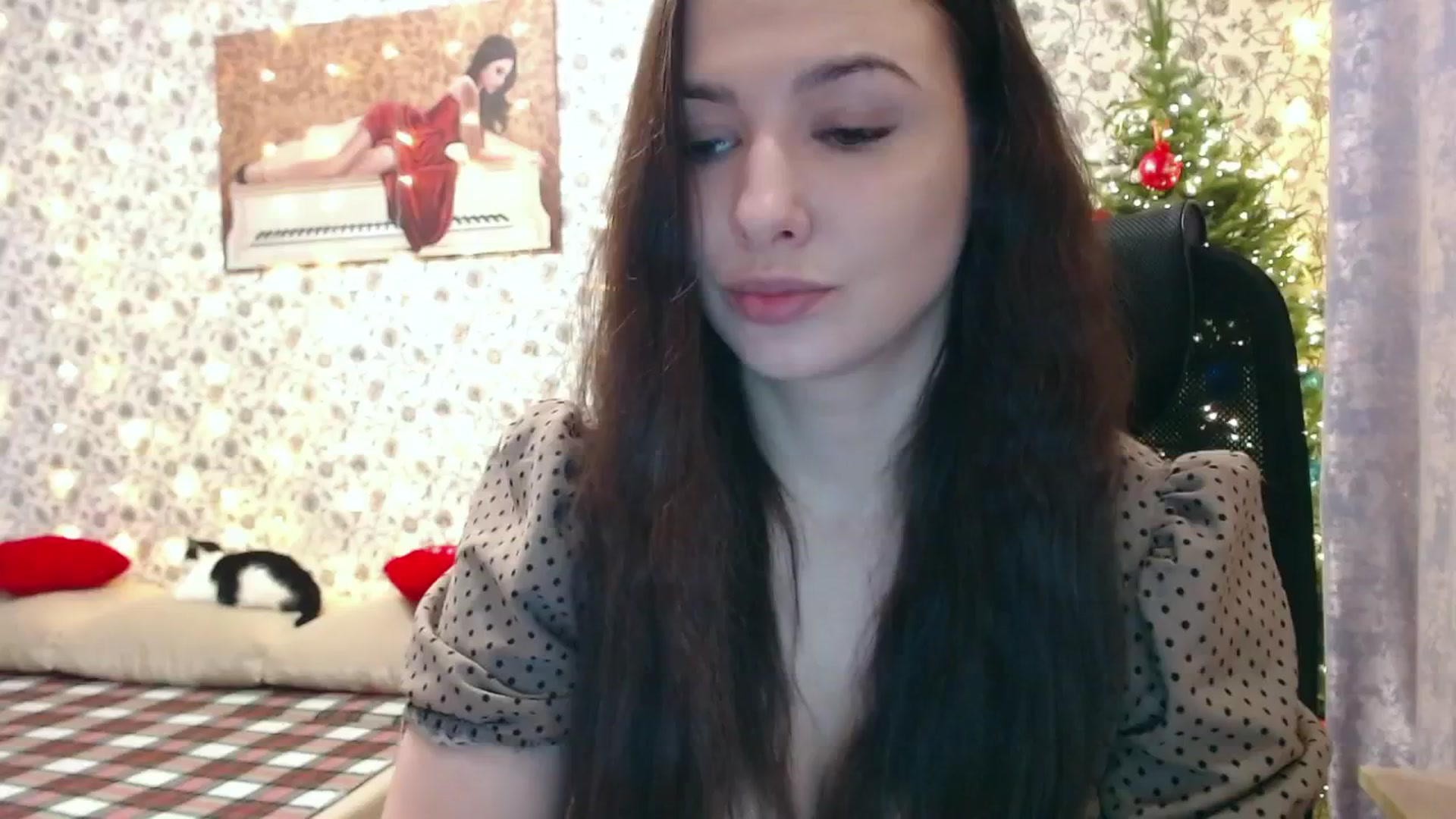 Gallery image thumbnail from RosieRosa's myfreecams stream on, 01/13/2025, 05:16 image 12 of 20