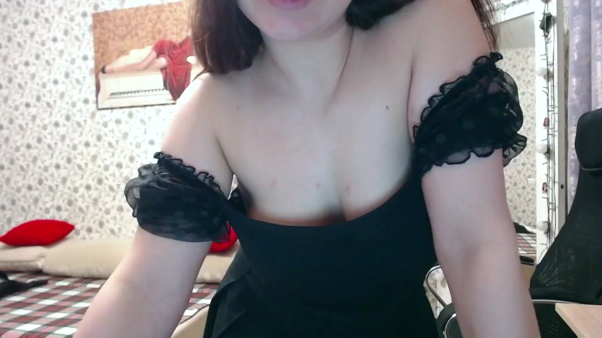Gallery image thumbnail from RosieRosa's myfreecams stream on, 01/30/2025, 05:32 image 16 of 20