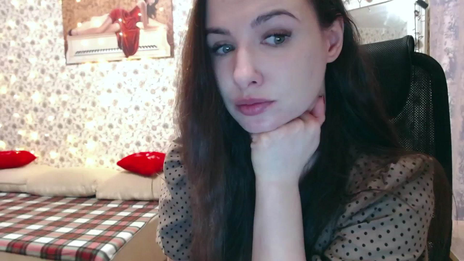 Gallery image thumbnail from RosieRosa's myfreecams stream on, 02/03/2025, 05:07 image 9 of 20