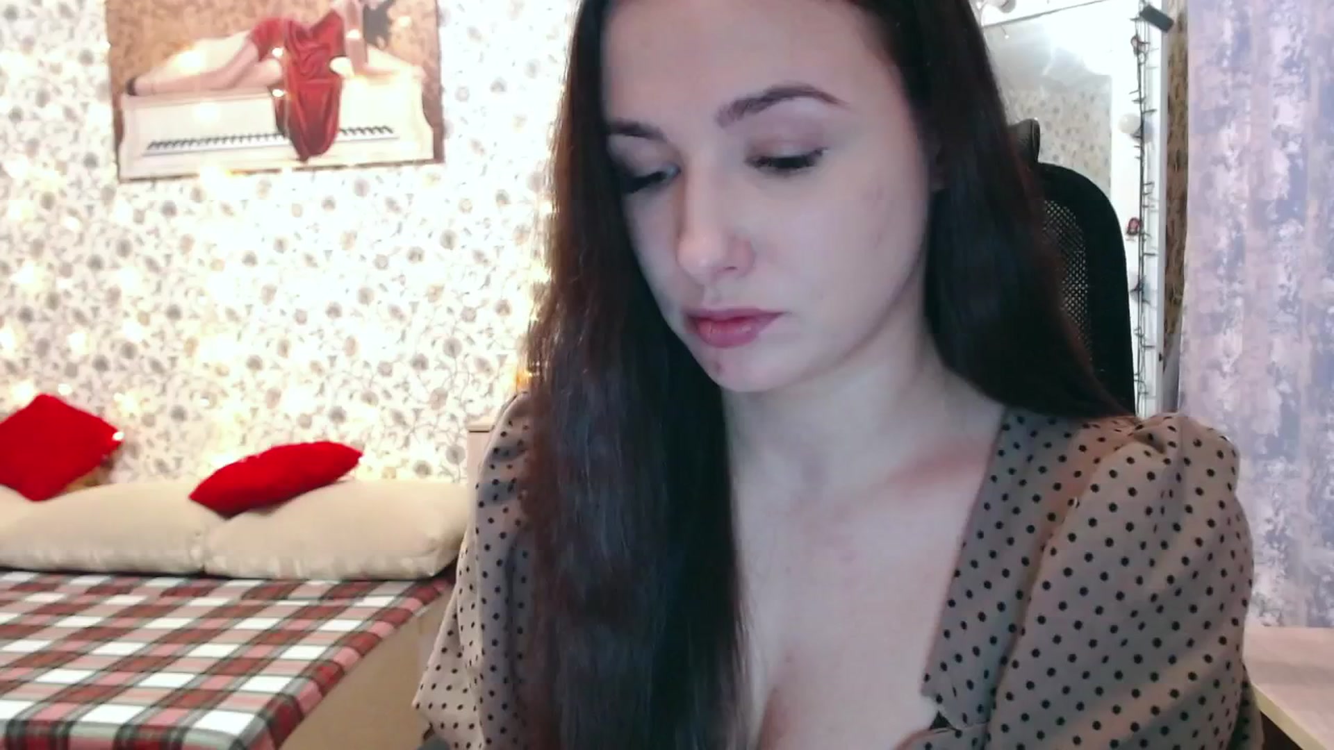 Gallery image thumbnail from RosieRosa's myfreecams stream on, 02/10/2025, 06:57 image 9 of 20