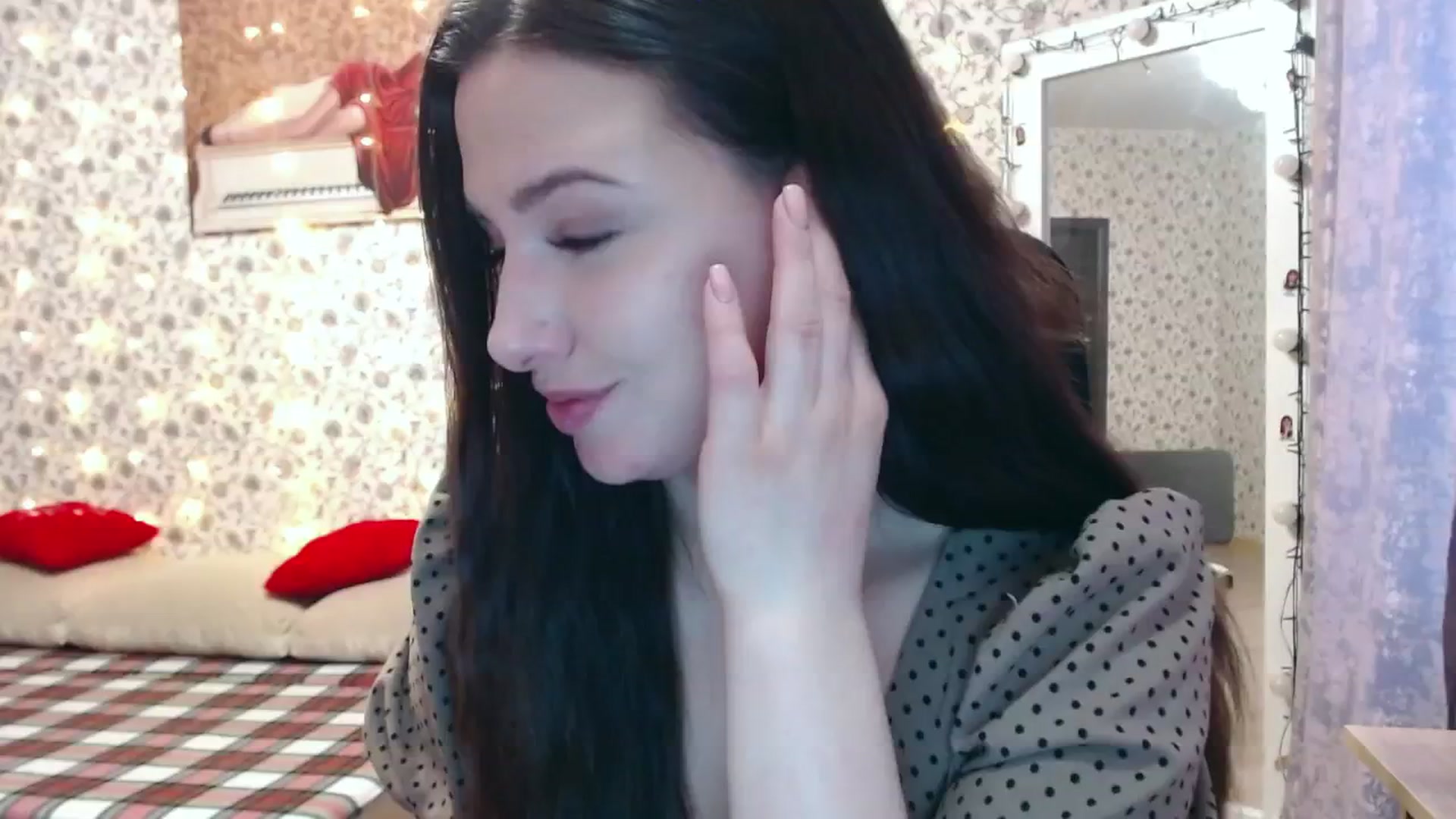 Gallery image thumbnail from RosieRosa's myfreecams stream on, 02/17/2025, 06:46 image 6 of 20