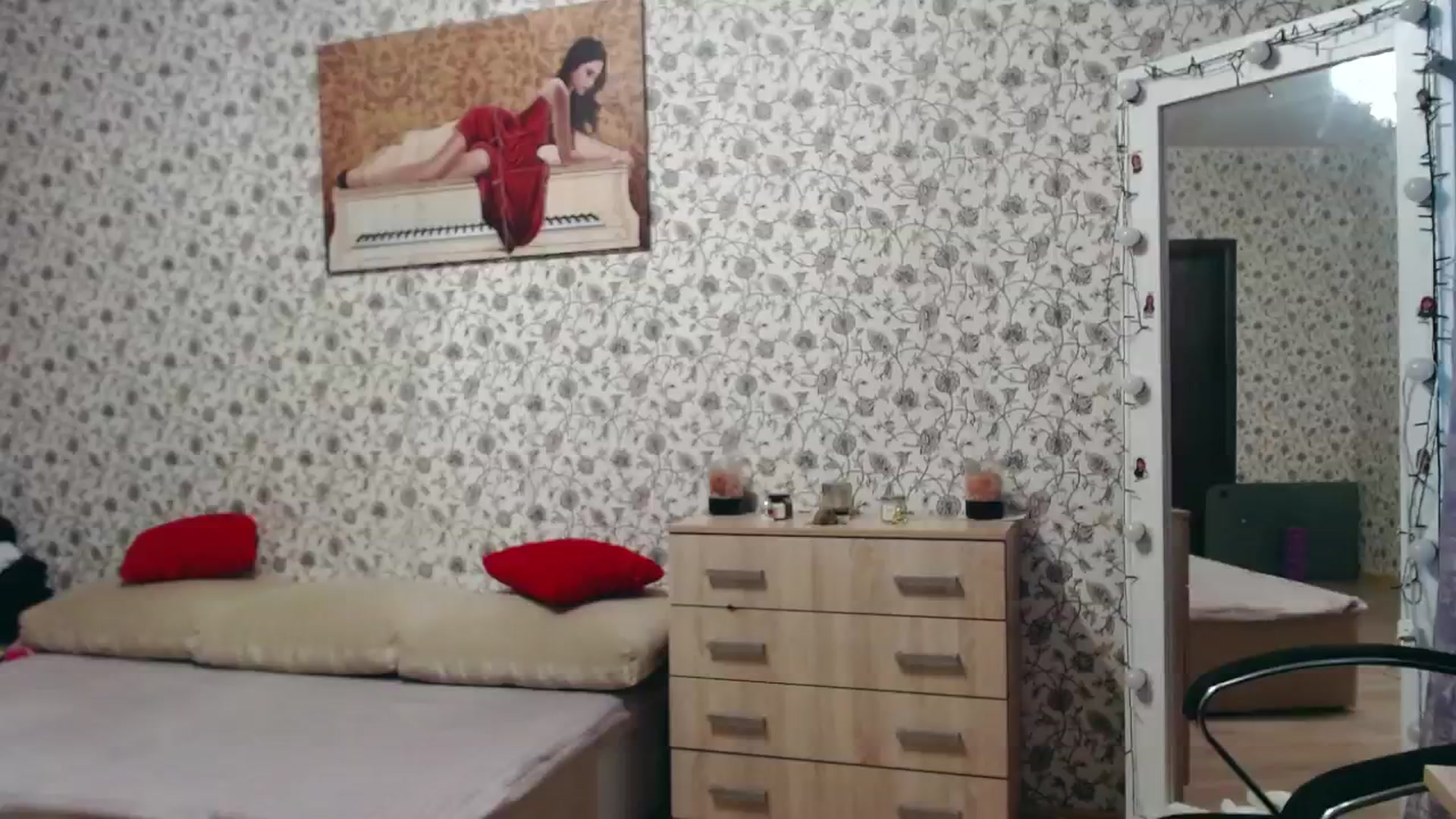 Gallery image thumbnail from RosieRosa's myfreecams stream on, 03/02/2025, 14:14 image 15 of 20