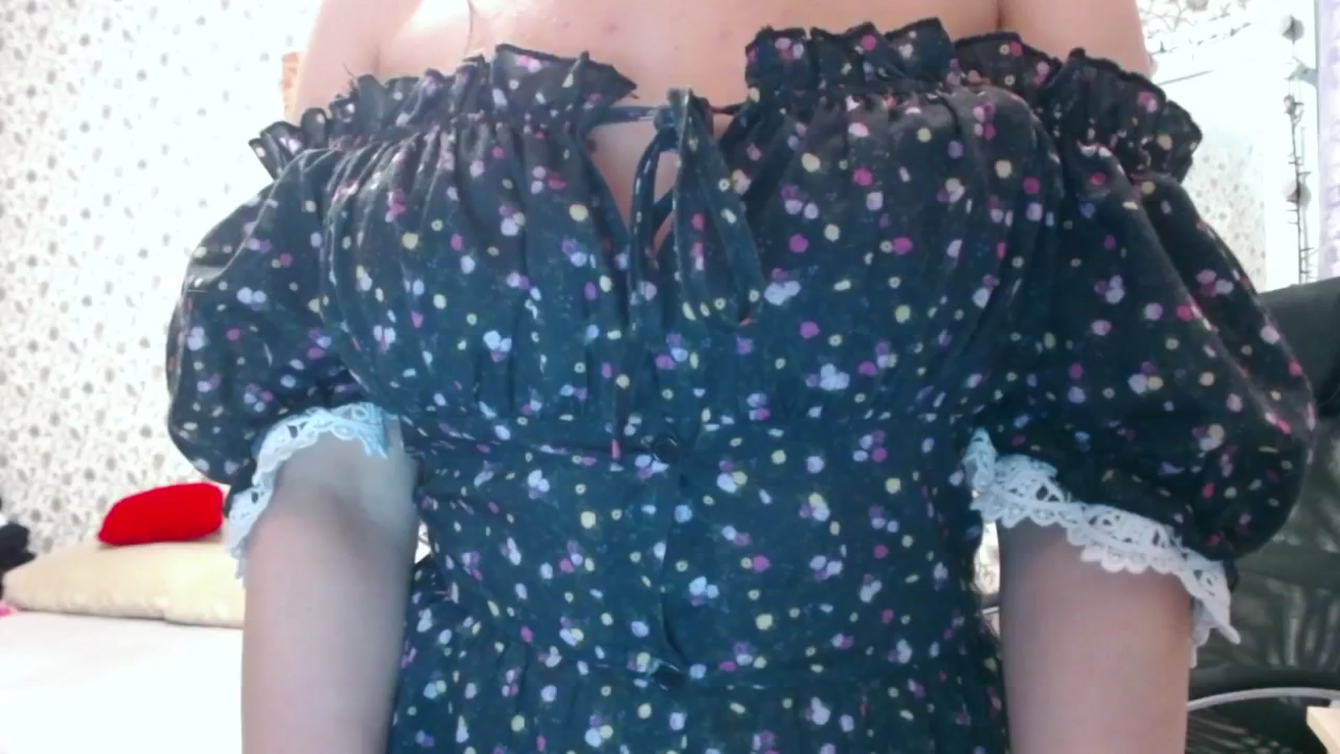 Gallery image thumbnail from RosieRosa's myfreecams stream on, 03/02/2025, 15:31 image 10 of 20