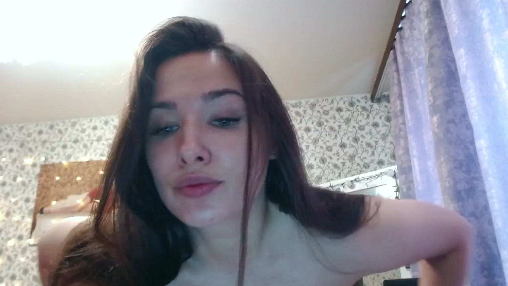 Gallery image thumbnail from RosieRosa's myfreecams stream on, 07/06/2025, 13:46 image 8 of 20