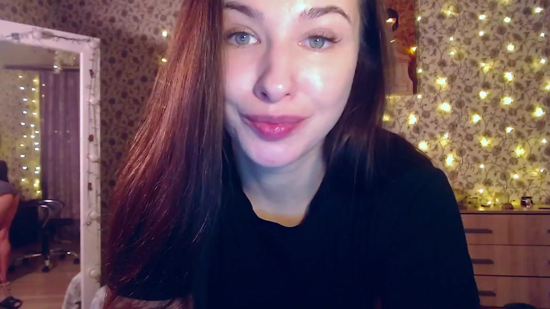 Gallery image thumbnail from RosieRosa's myfreecams stream on, 11/13/2025, 13:55 image 11 of 20