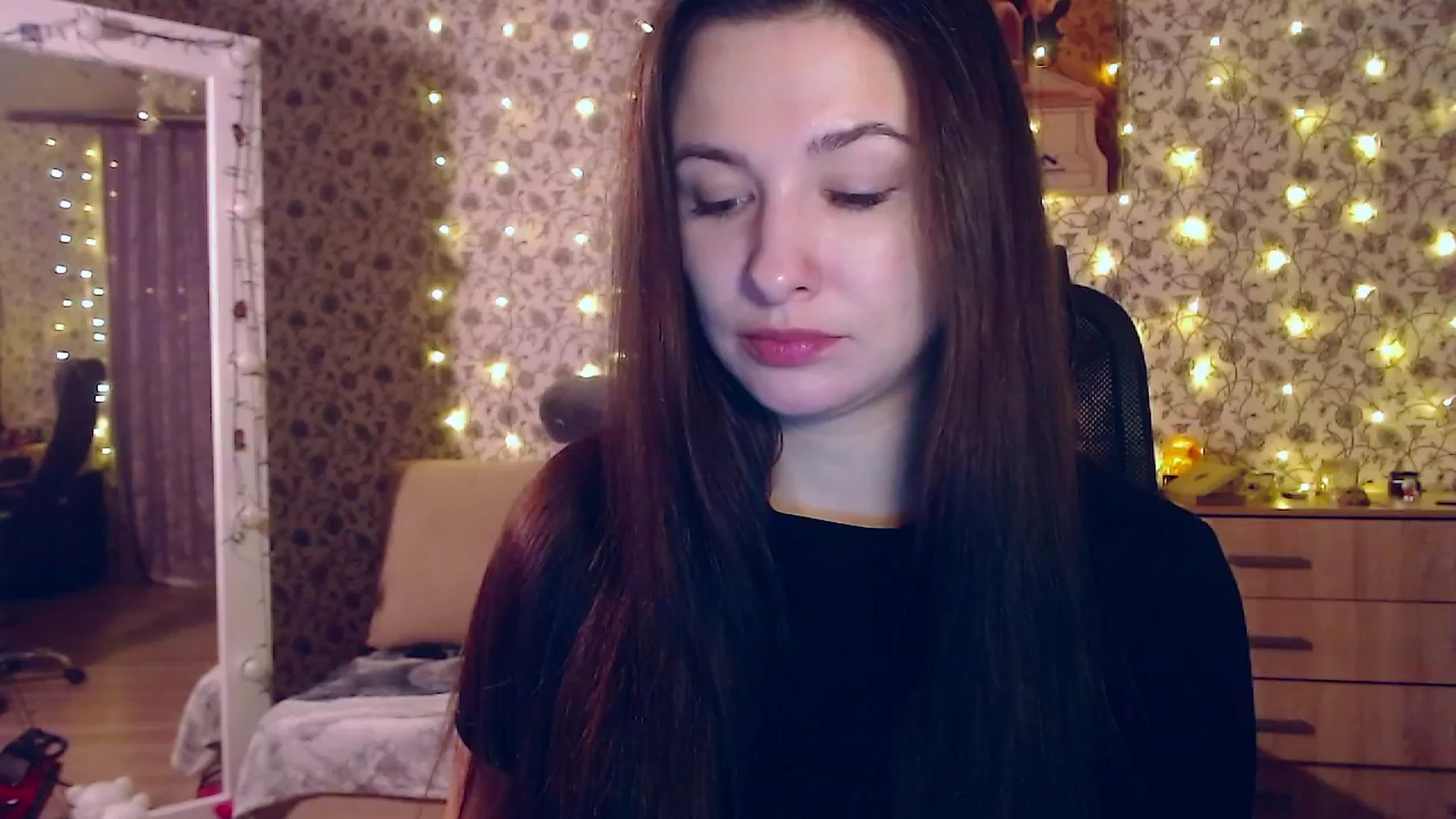 Gallery image thumbnail from RosieRosa's myfreecams stream on, 11/13/2025, 13:55 image 13 of 20